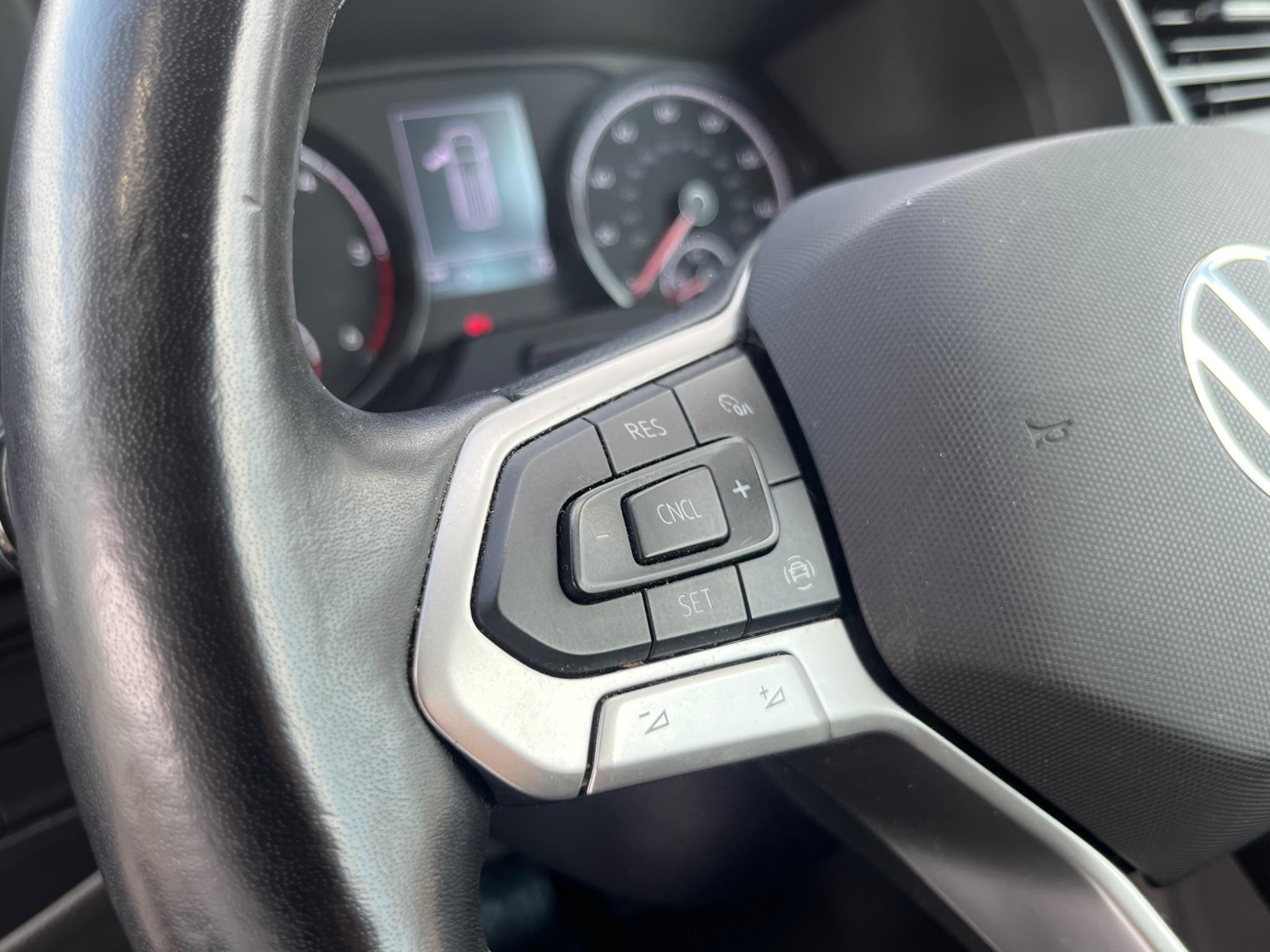 Volkswagen Transporter Image 14