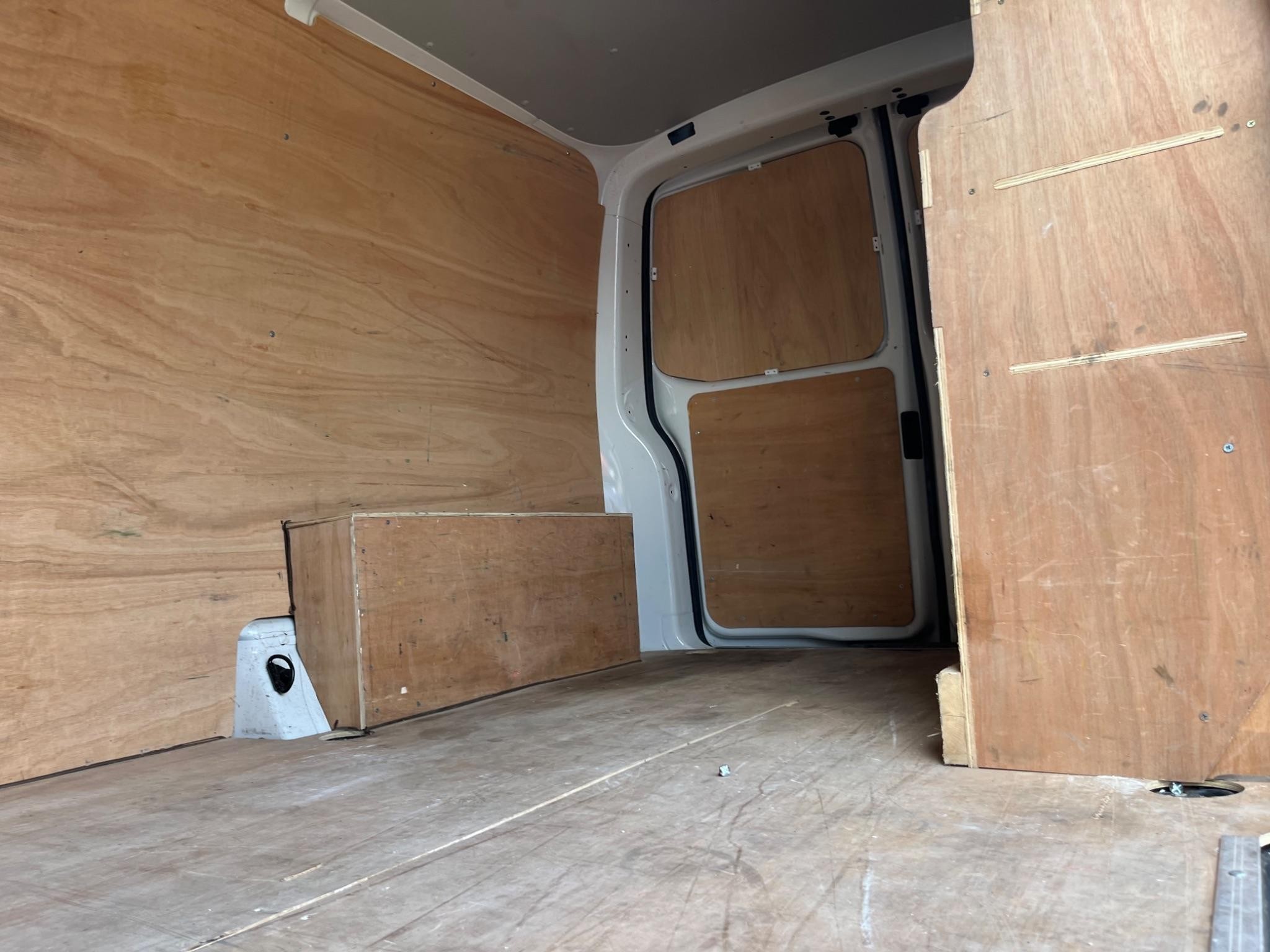 Volkswagen Transporter Image 29