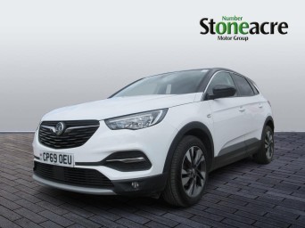 Vauxhall Grandland X 1.2 Turbo SRi Nav SUV 5dr Petrol Manual Euro 6 (s/s) (130 ps) CP69OEU Image 3