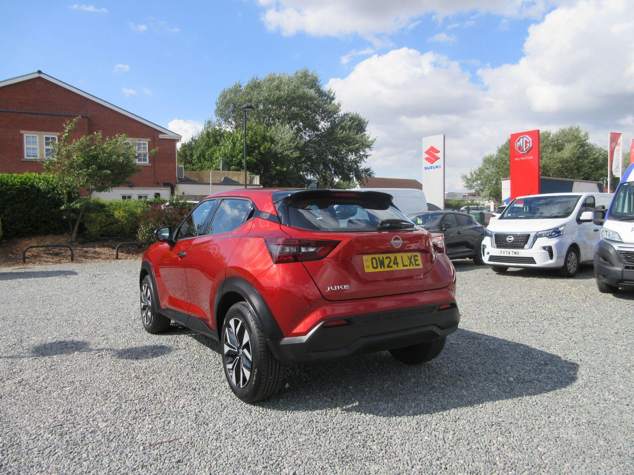 Nissan Juke Image 12