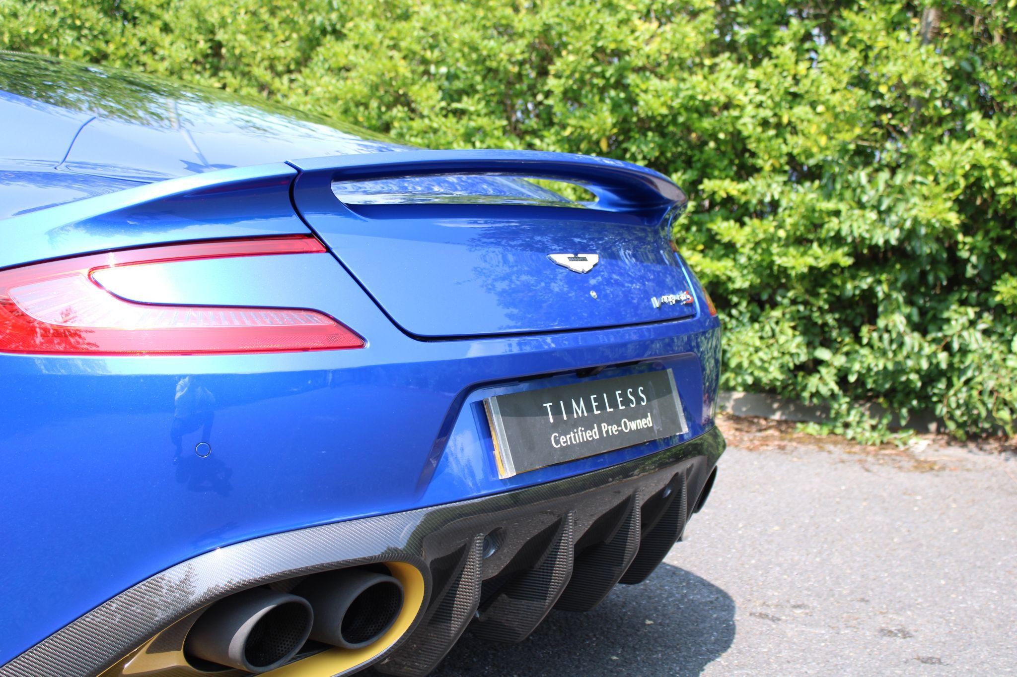 Aston Martin Vanquish Image 8