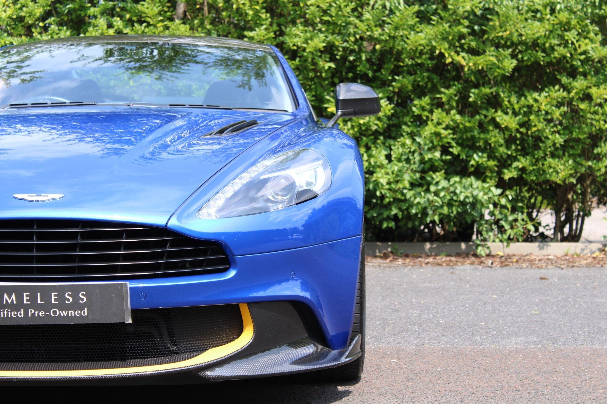 Aston Martin Vanquish Image 31