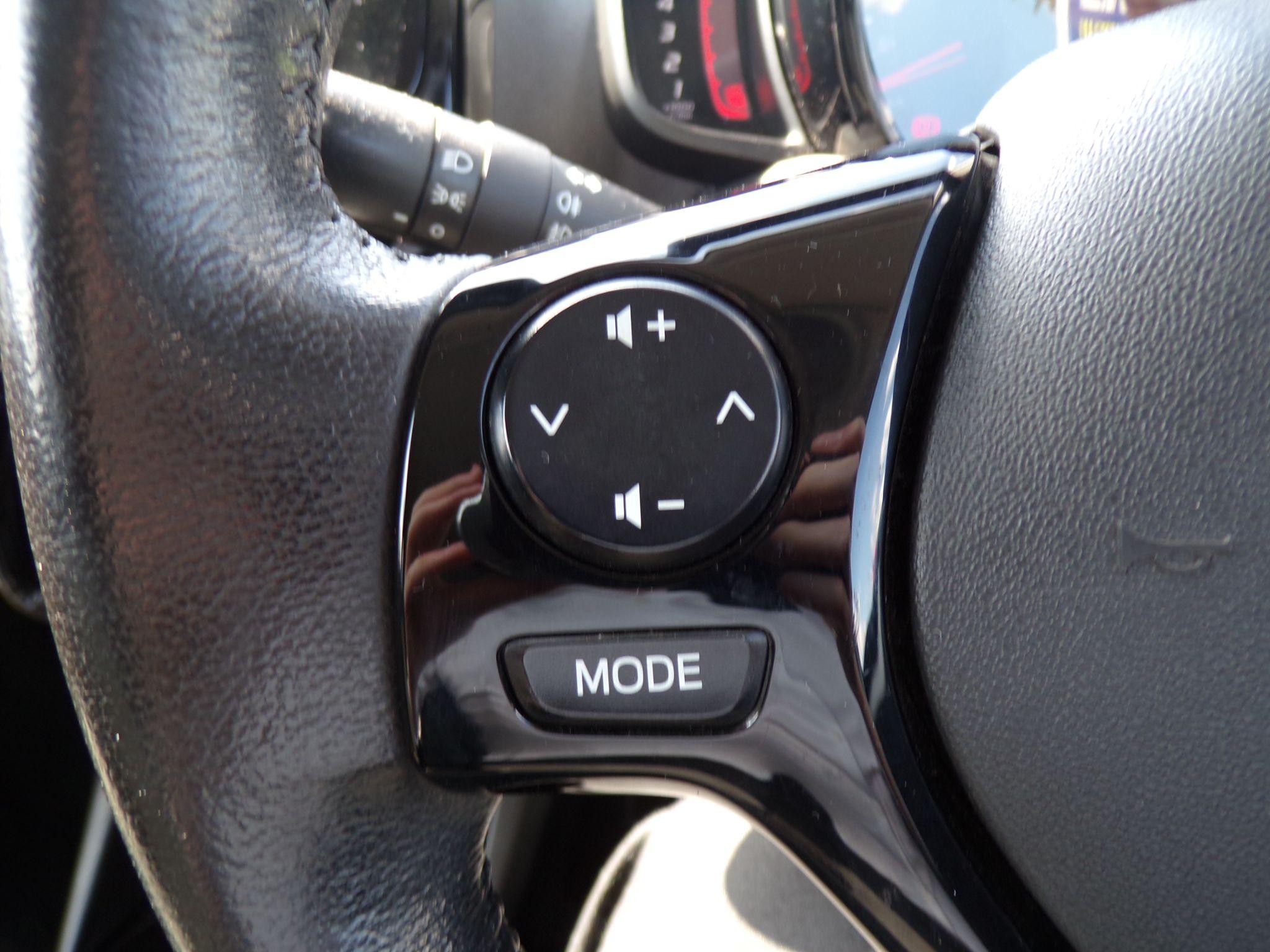 Peugeot 108 Image 14