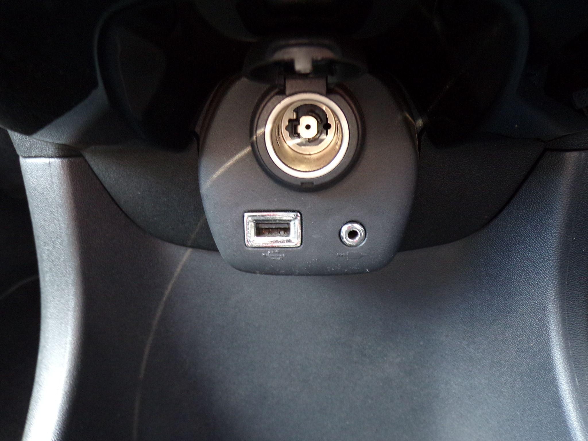 Peugeot 108 Image 16