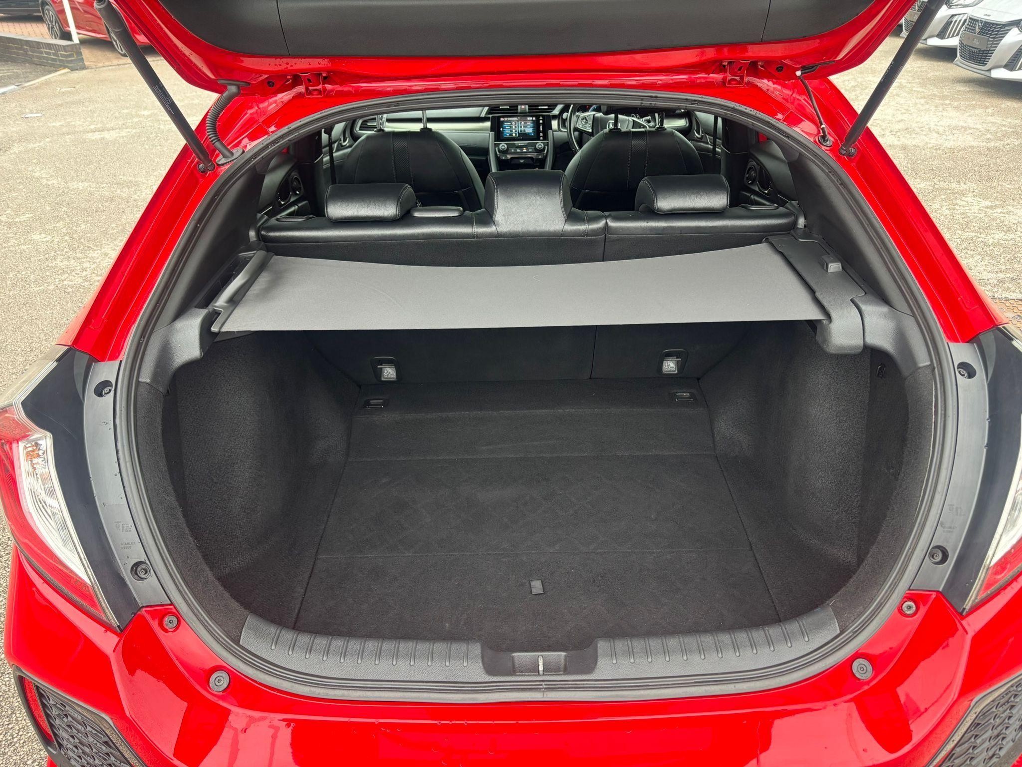 Honda Civic Image 10