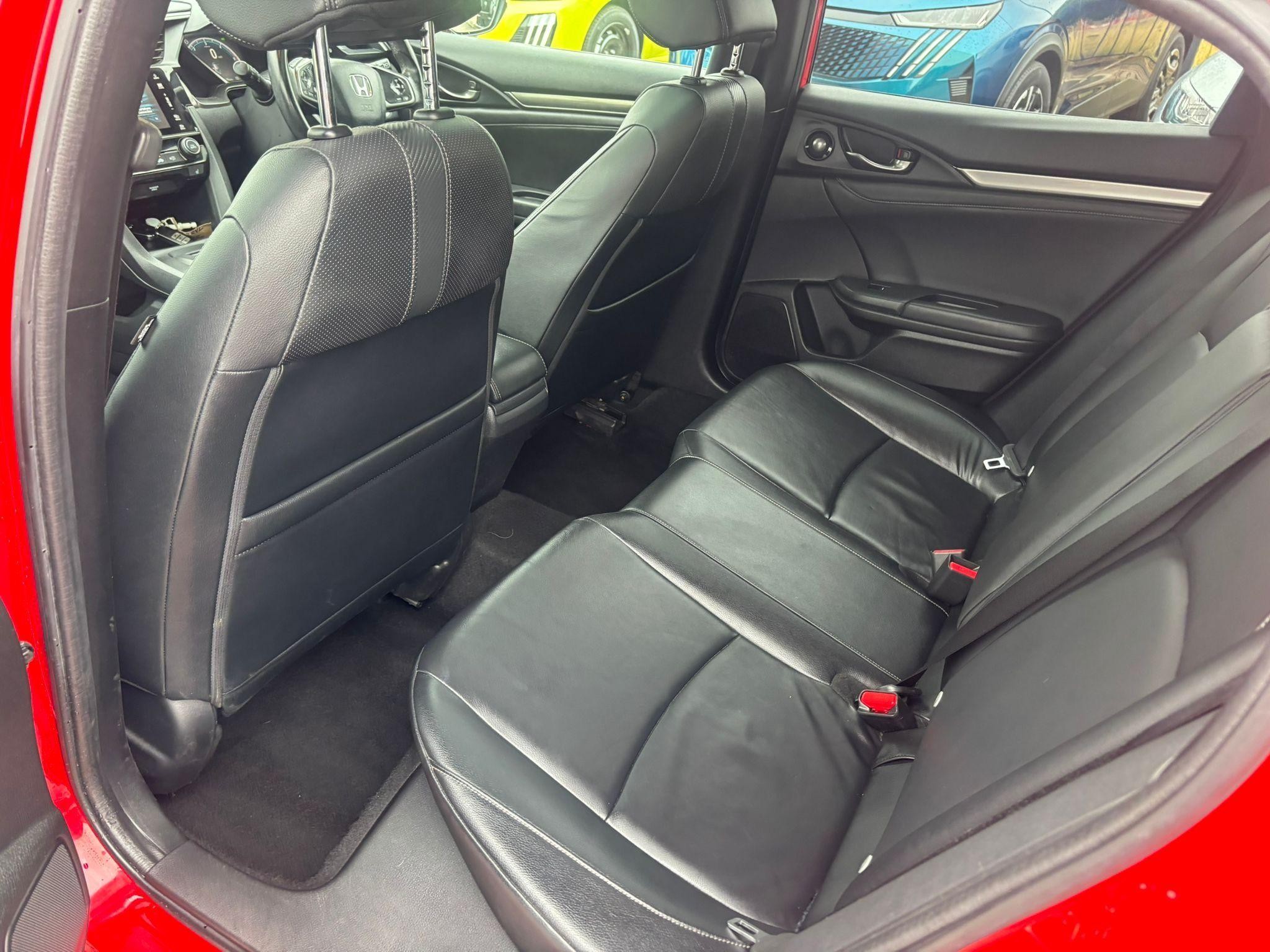 Honda Civic Image 18