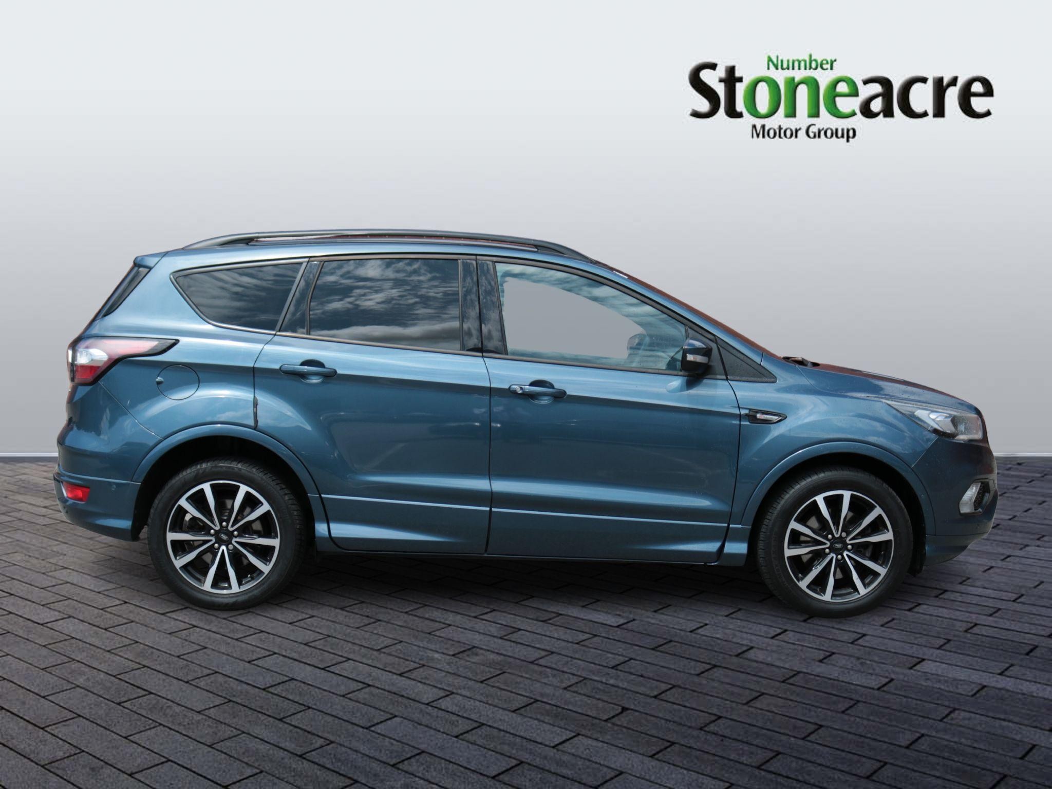 Ford Kuga Image 2