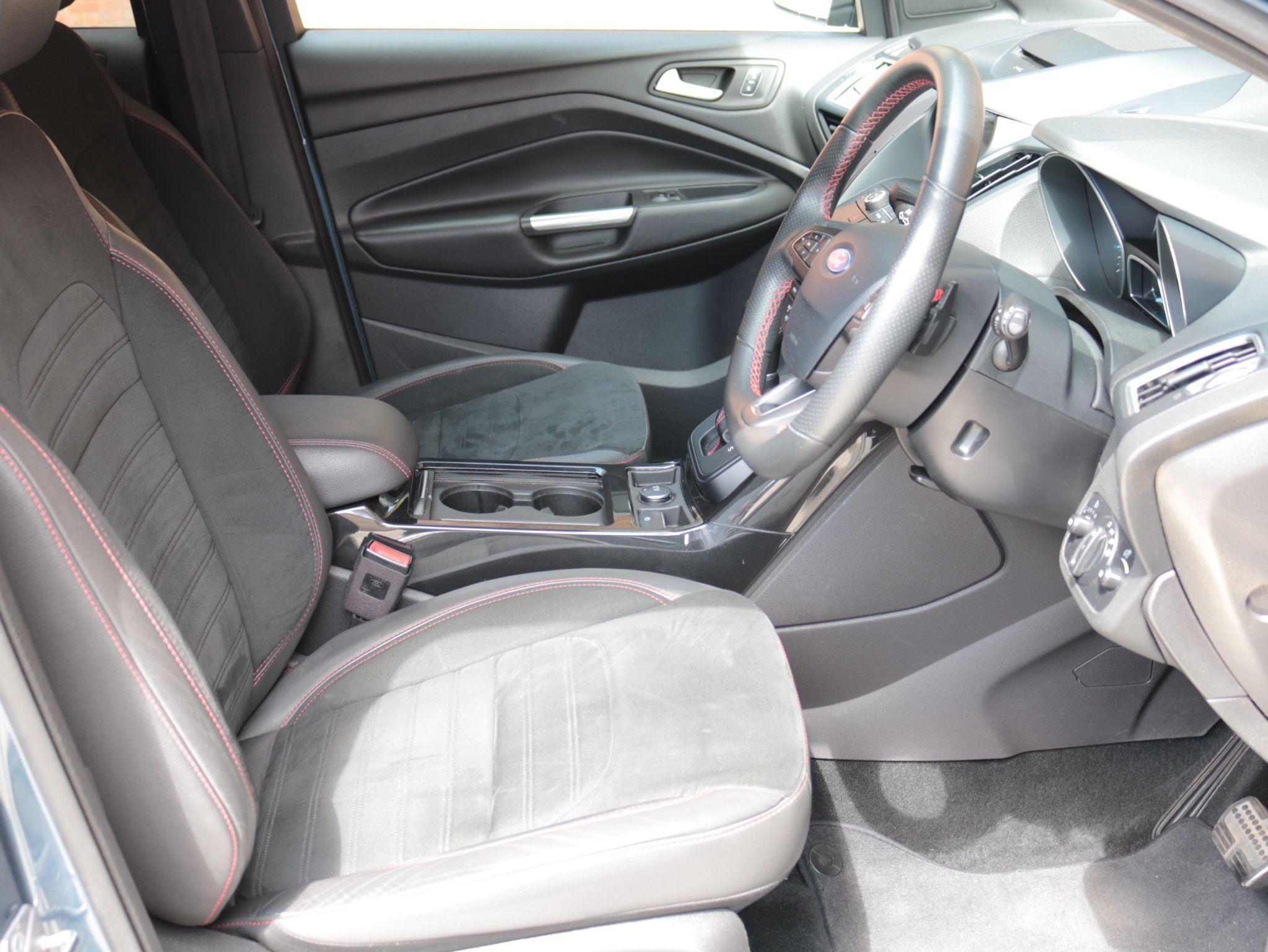 Ford Kuga Image 11