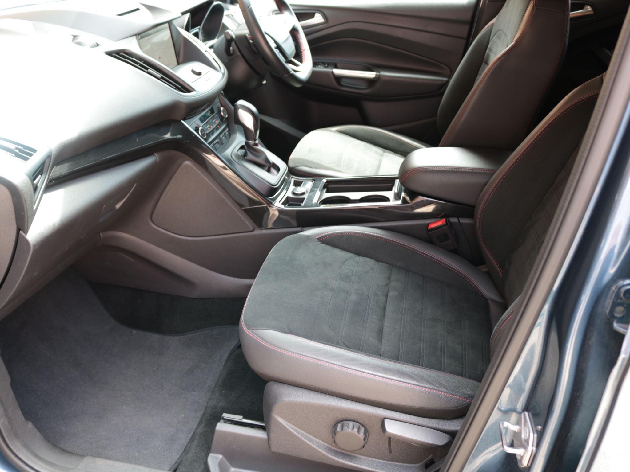 Ford Kuga Image 13