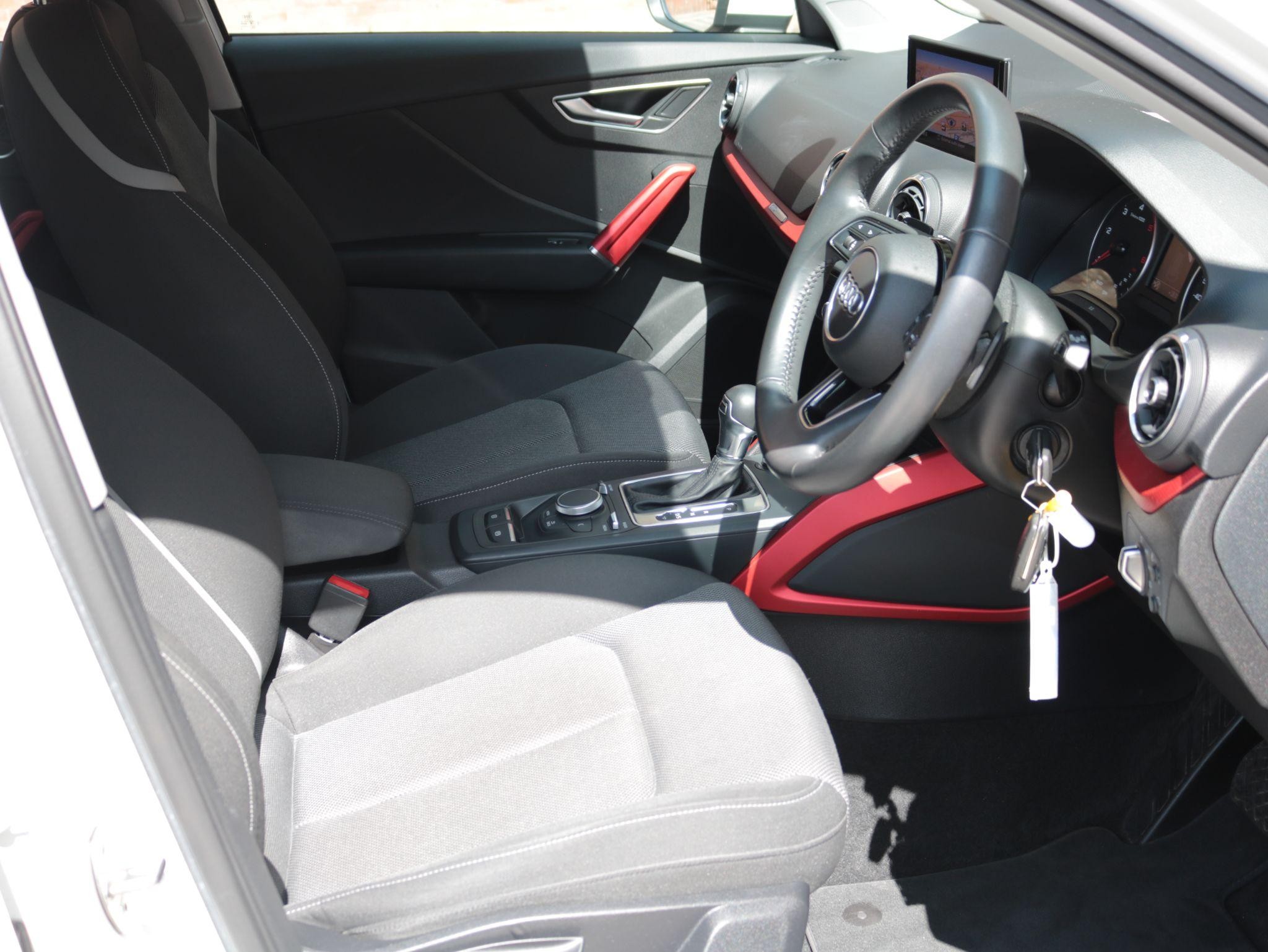 Audi Q2 Image 12
