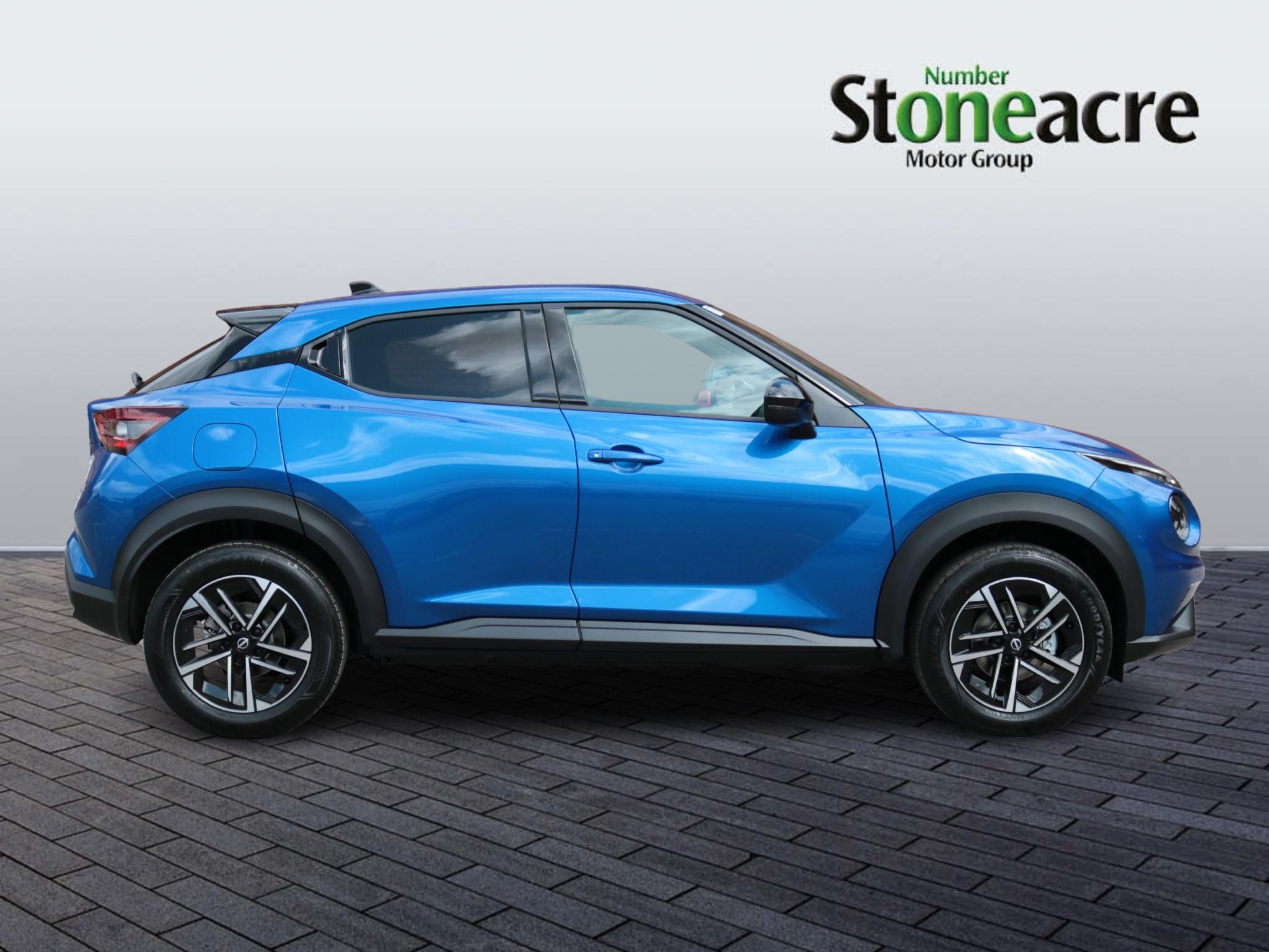 Nissan Juke Image 2