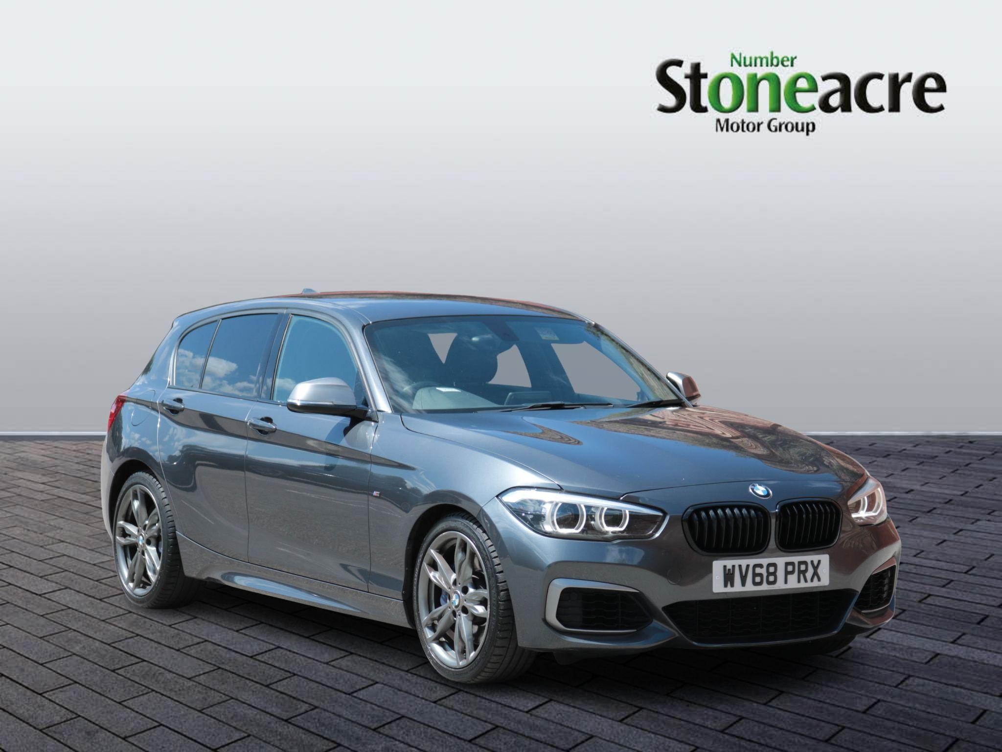 BMW 1 Series Image 1