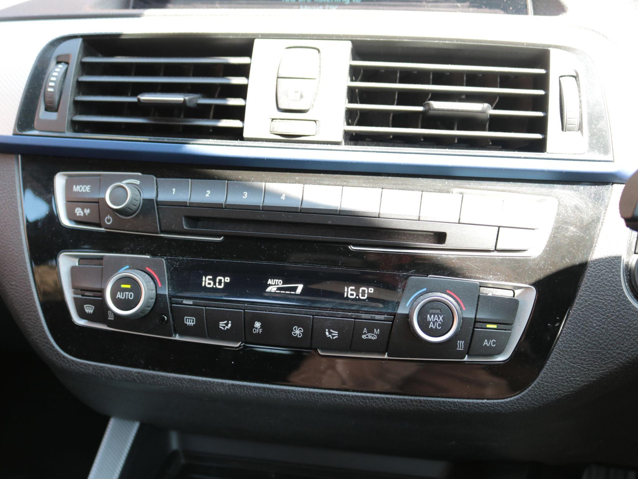 BMW 1 Series Image 20