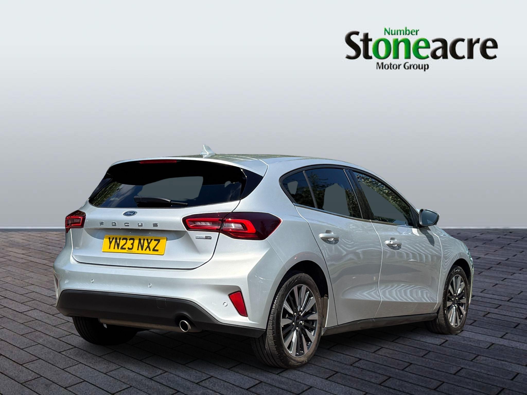 Ford Focus Image 8
