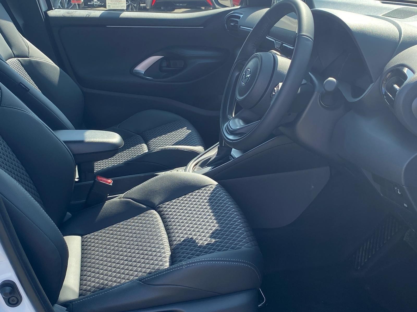 Mazda2 Hybrid Image 10