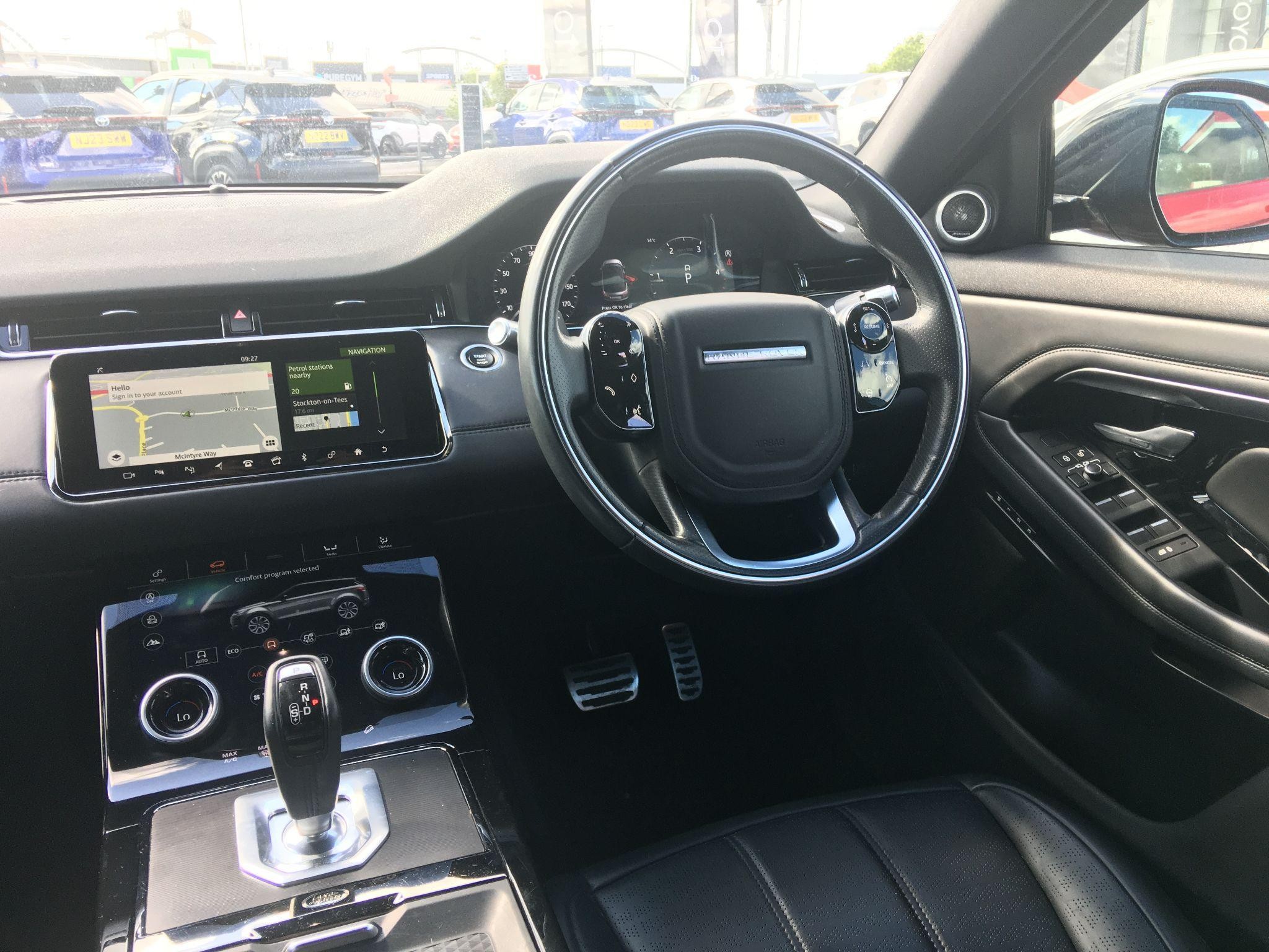 Land Rover Range Rover Evoque Image 12
