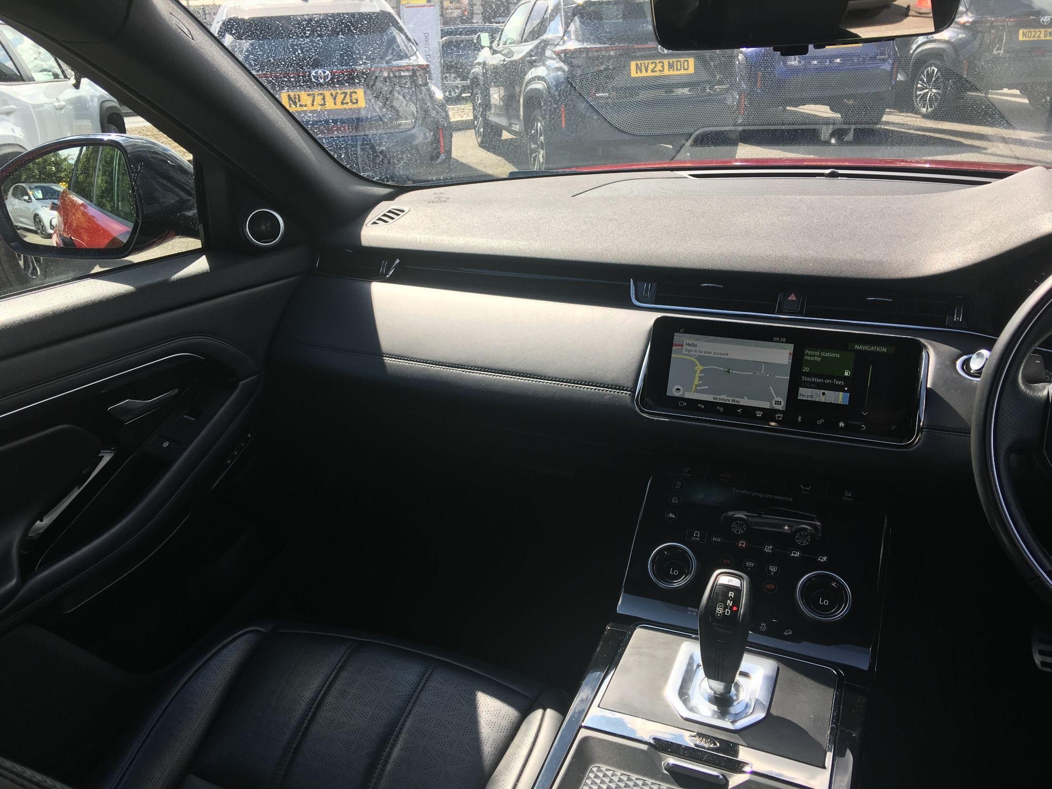 Land Rover Range Rover Evoque Image 14