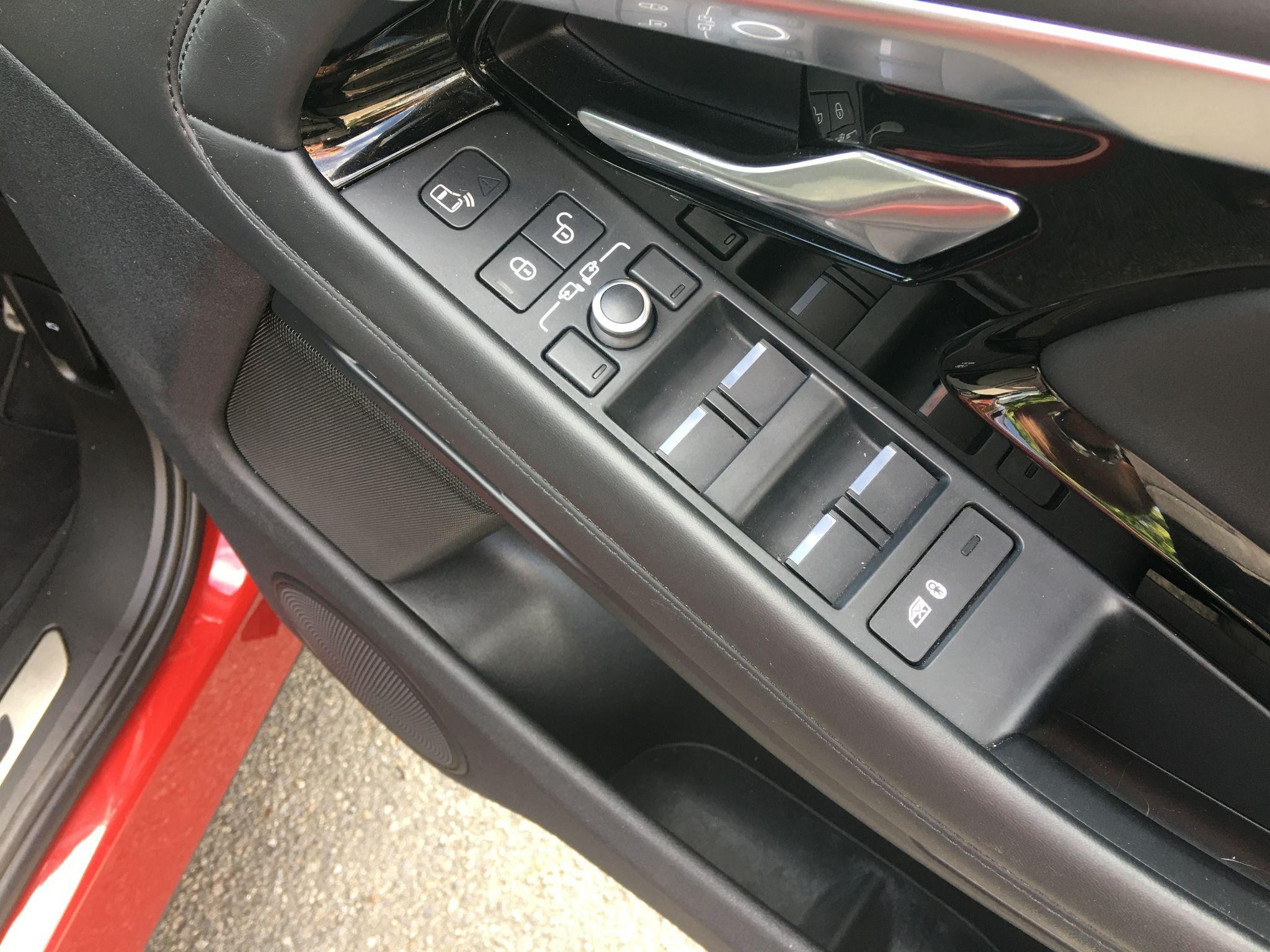 Land Rover Range Rover Evoque Image 40
