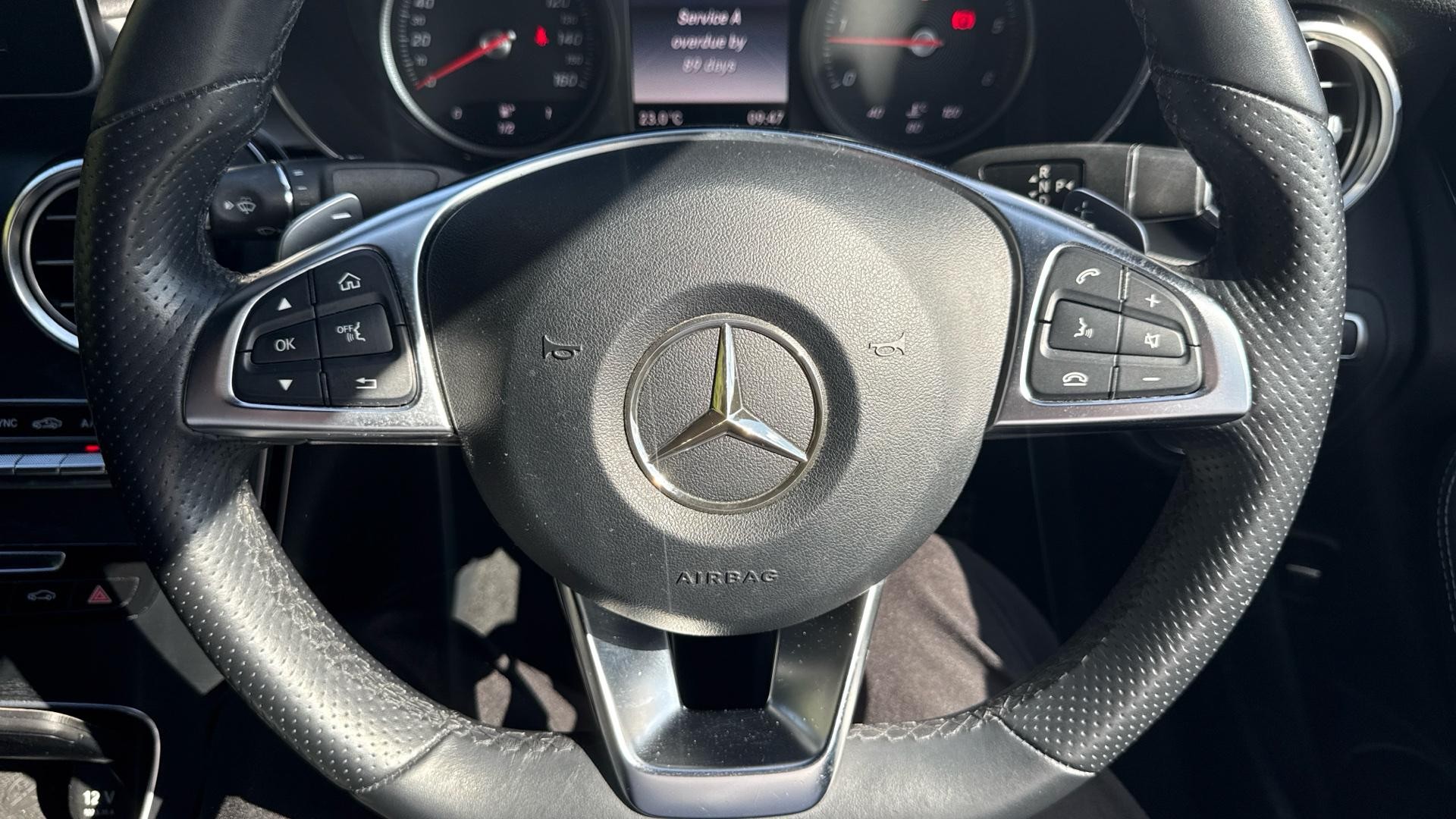 Mercedes-Benz GLC Image 10