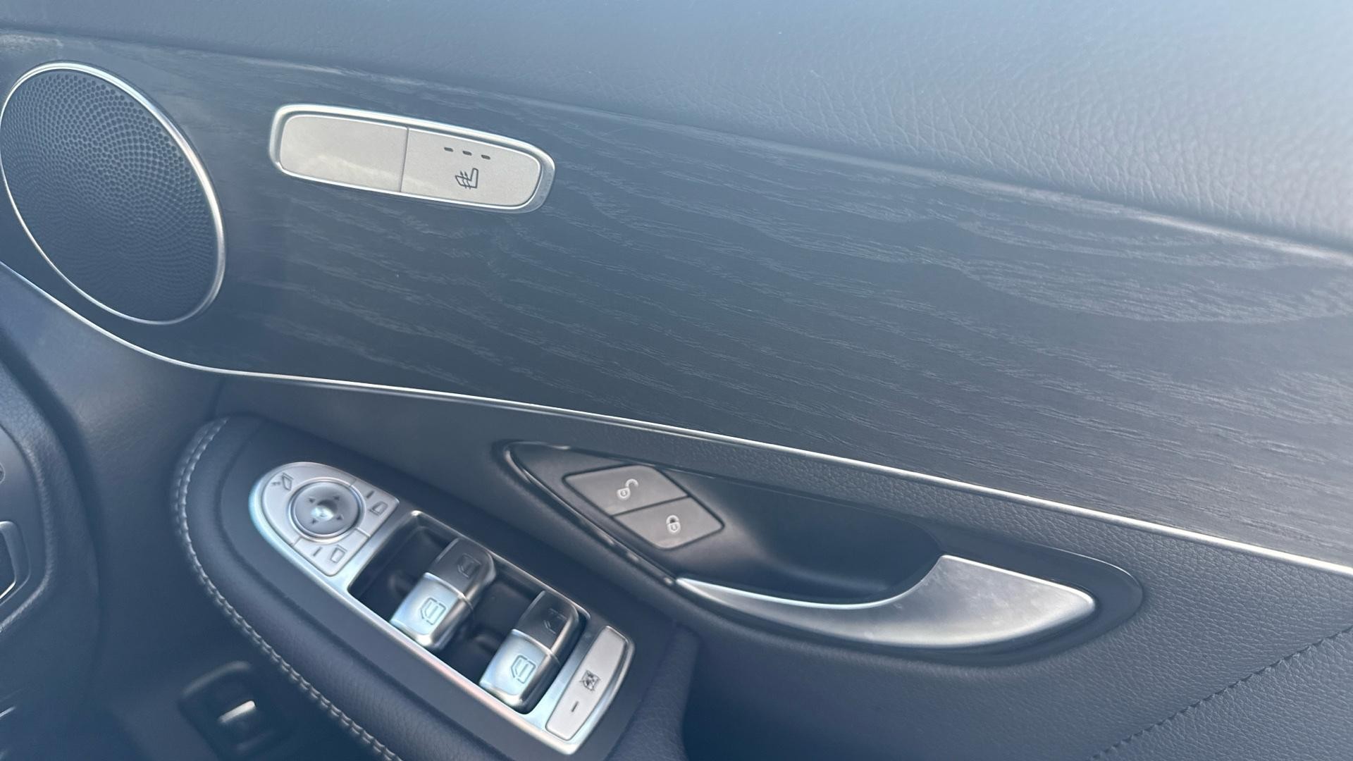 Mercedes-Benz GLC Image 23