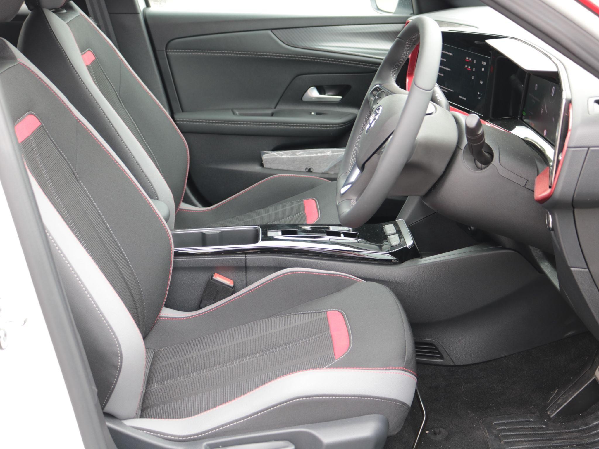 Vauxhall Mokka Electric Image 11