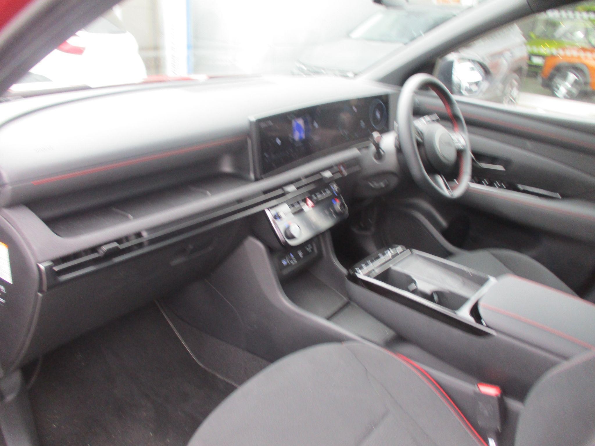Hyundai TUCSON Image 12