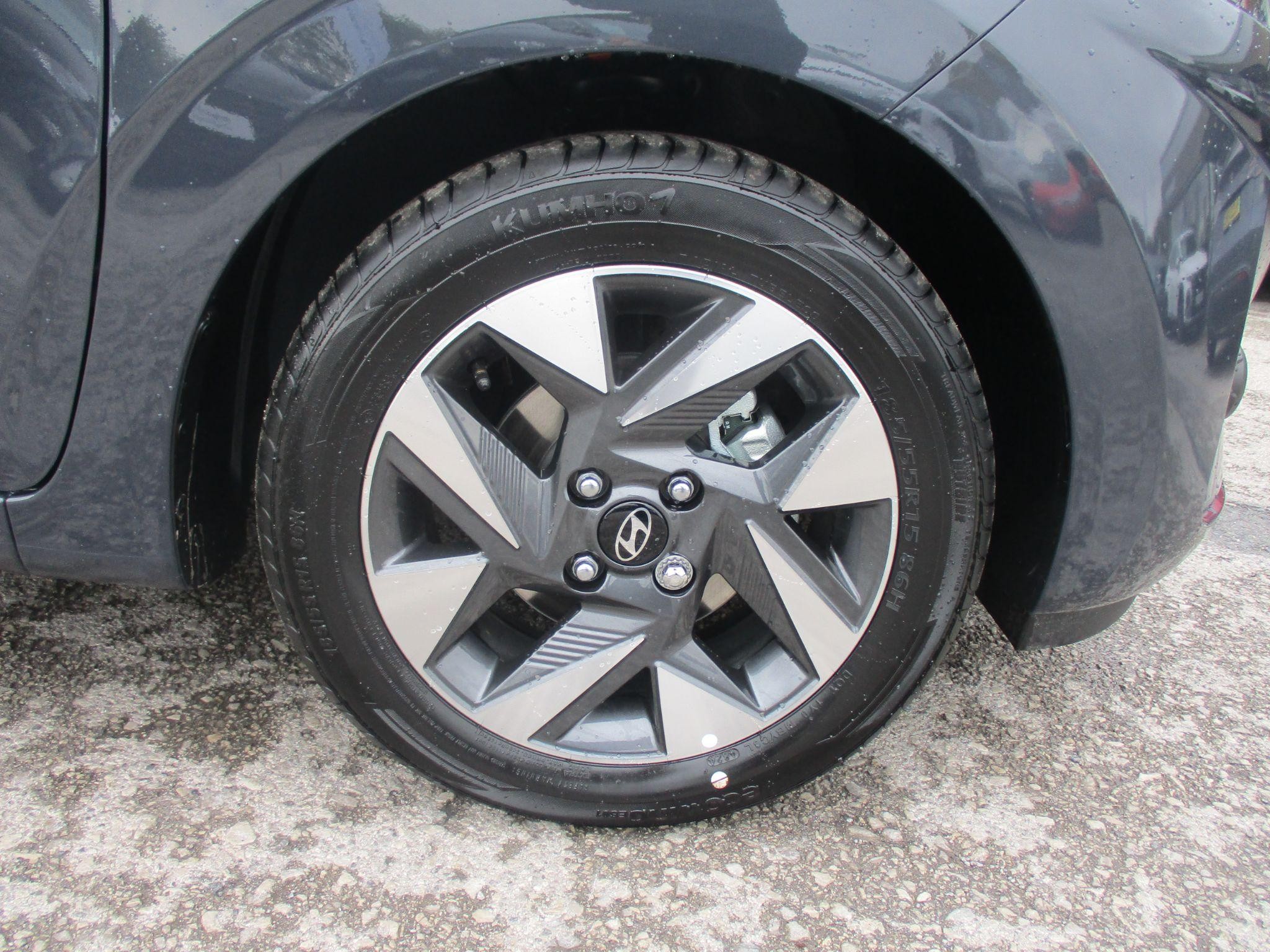Hyundai i10 Image 9