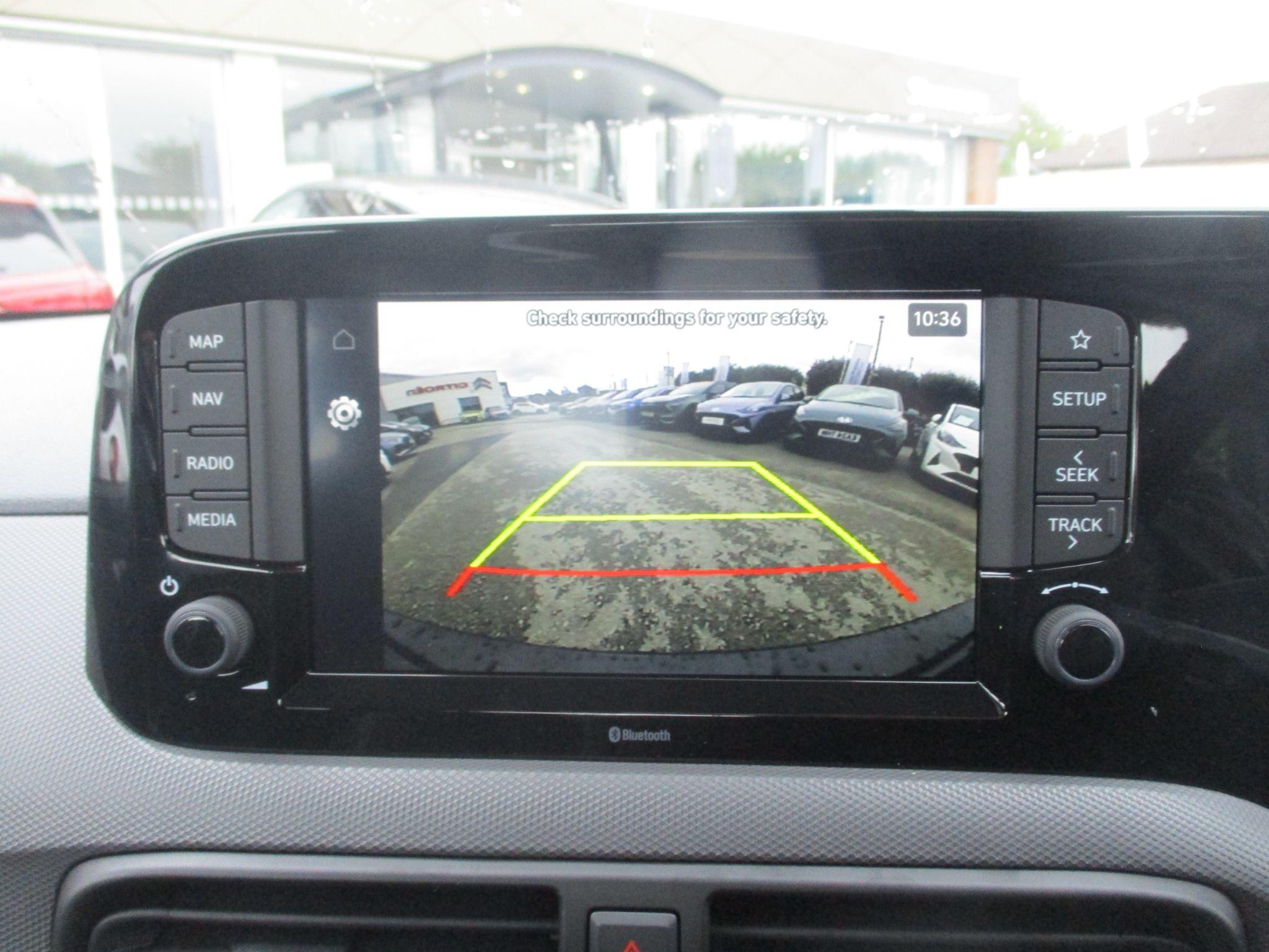 Hyundai i10 Image 14