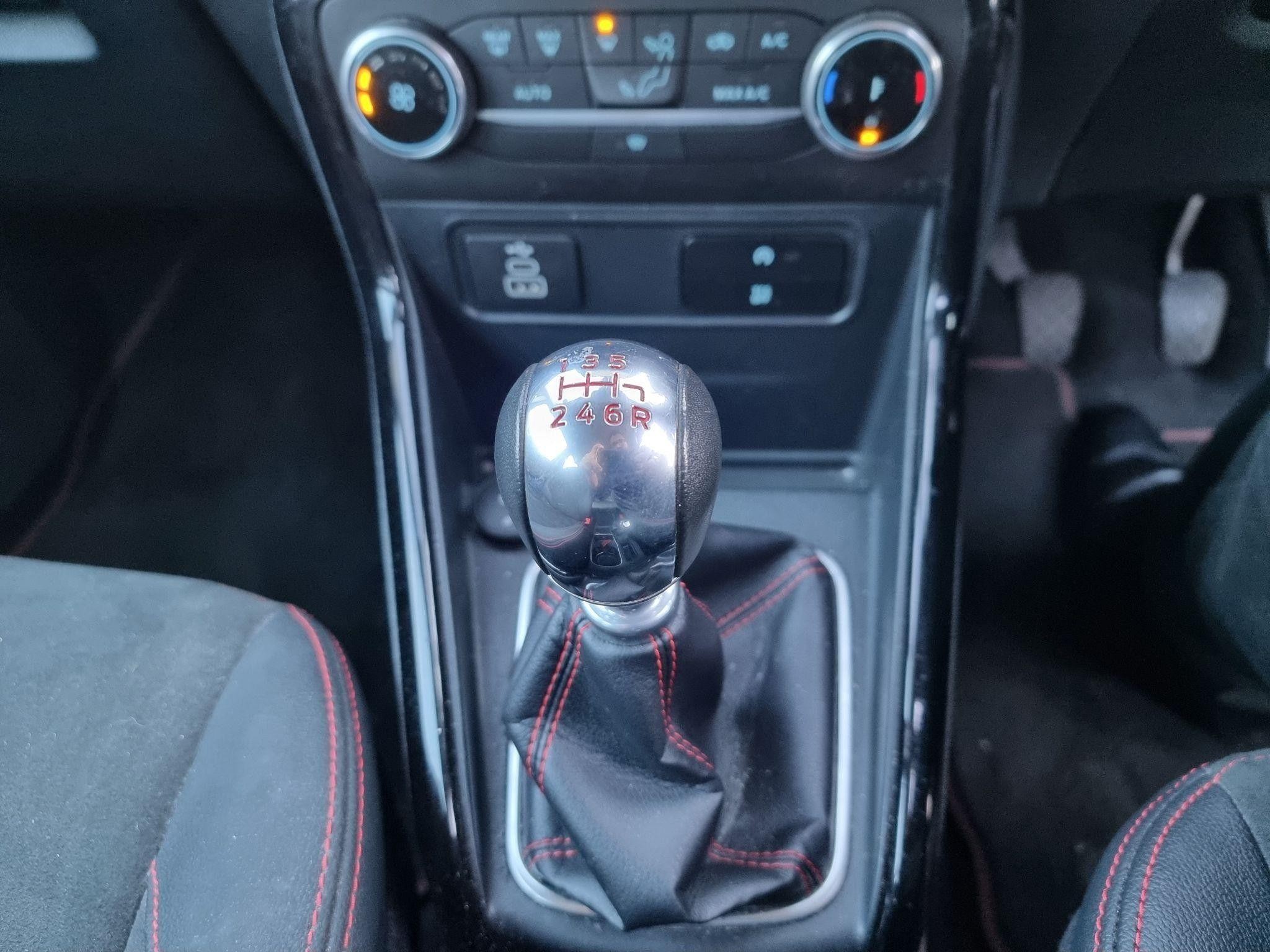 Ford EcoSport Image 9