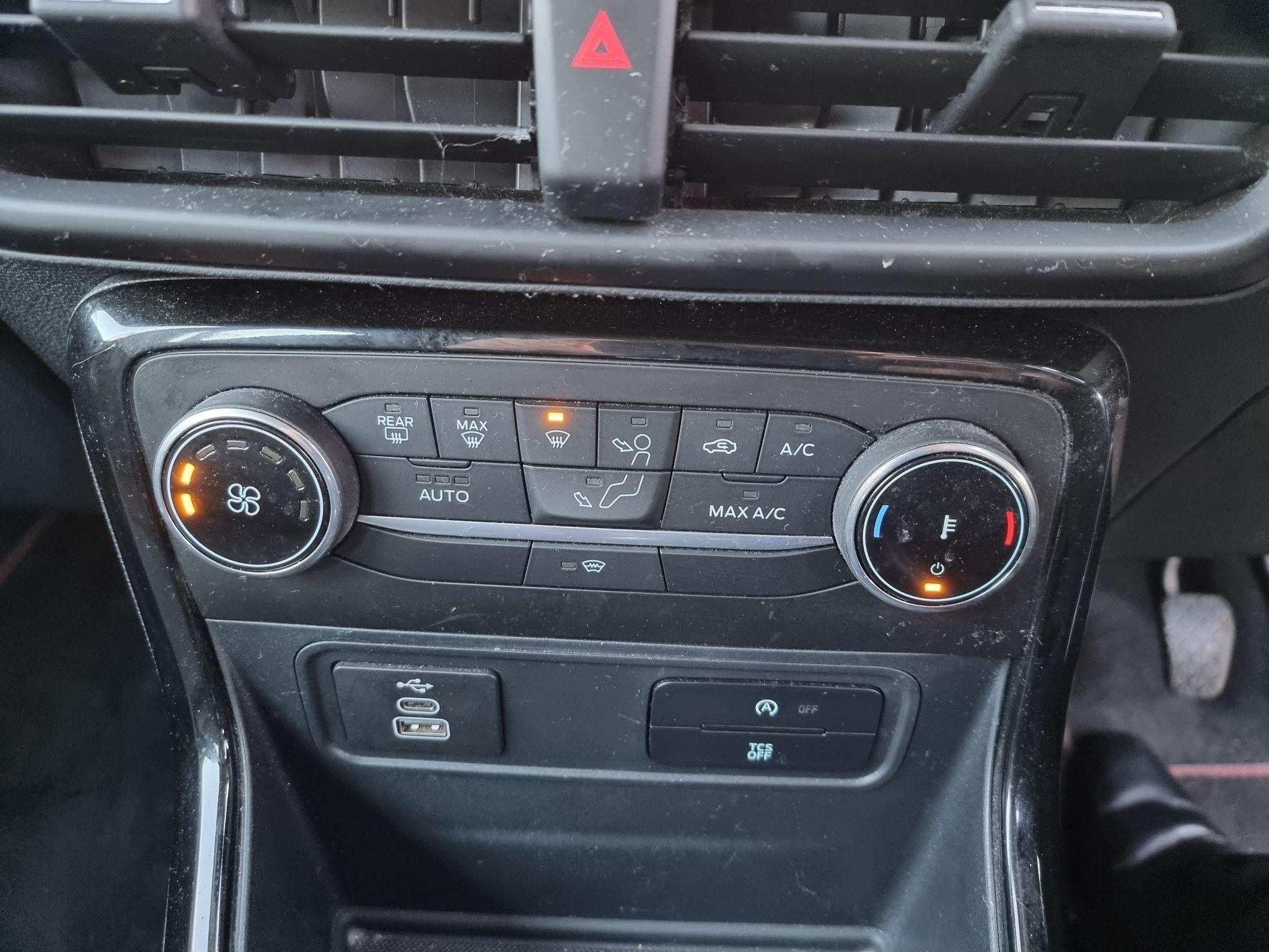 Ford EcoSport Image 14