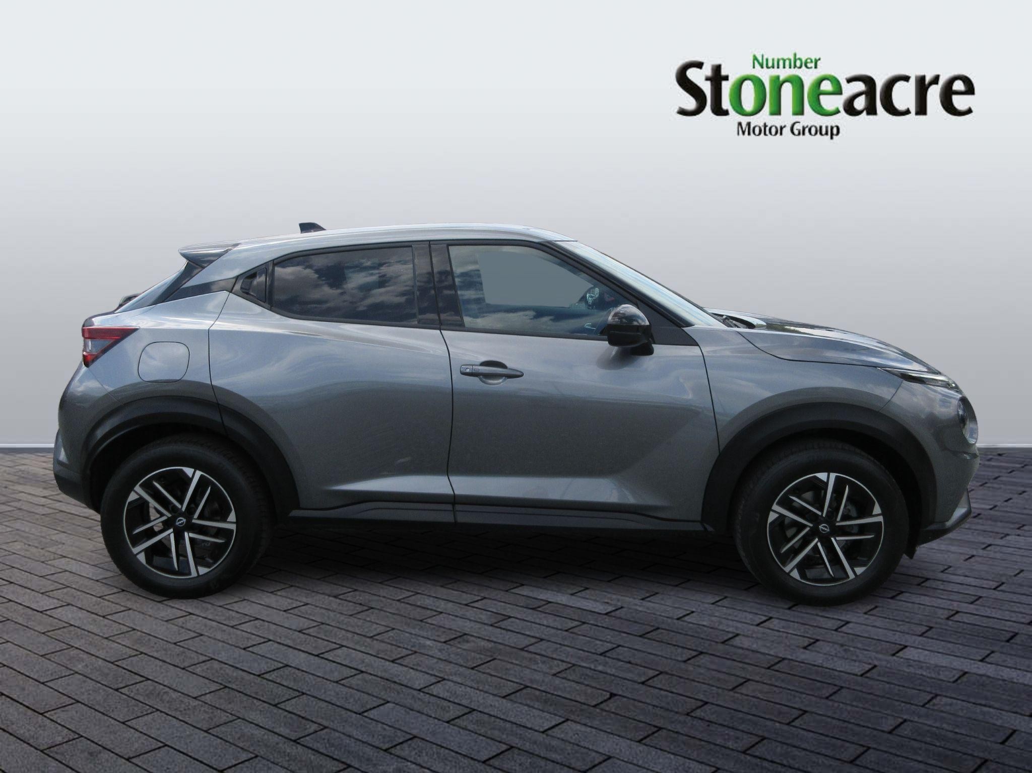Nissan Juke Image 2