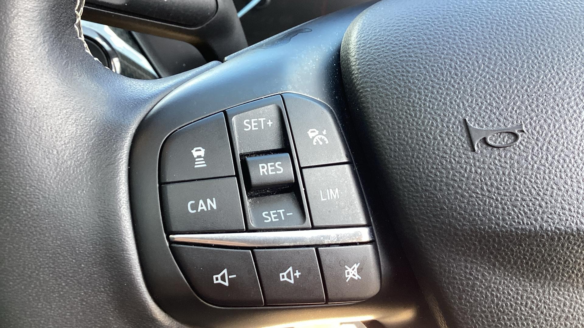 Ford Fiesta Image 20