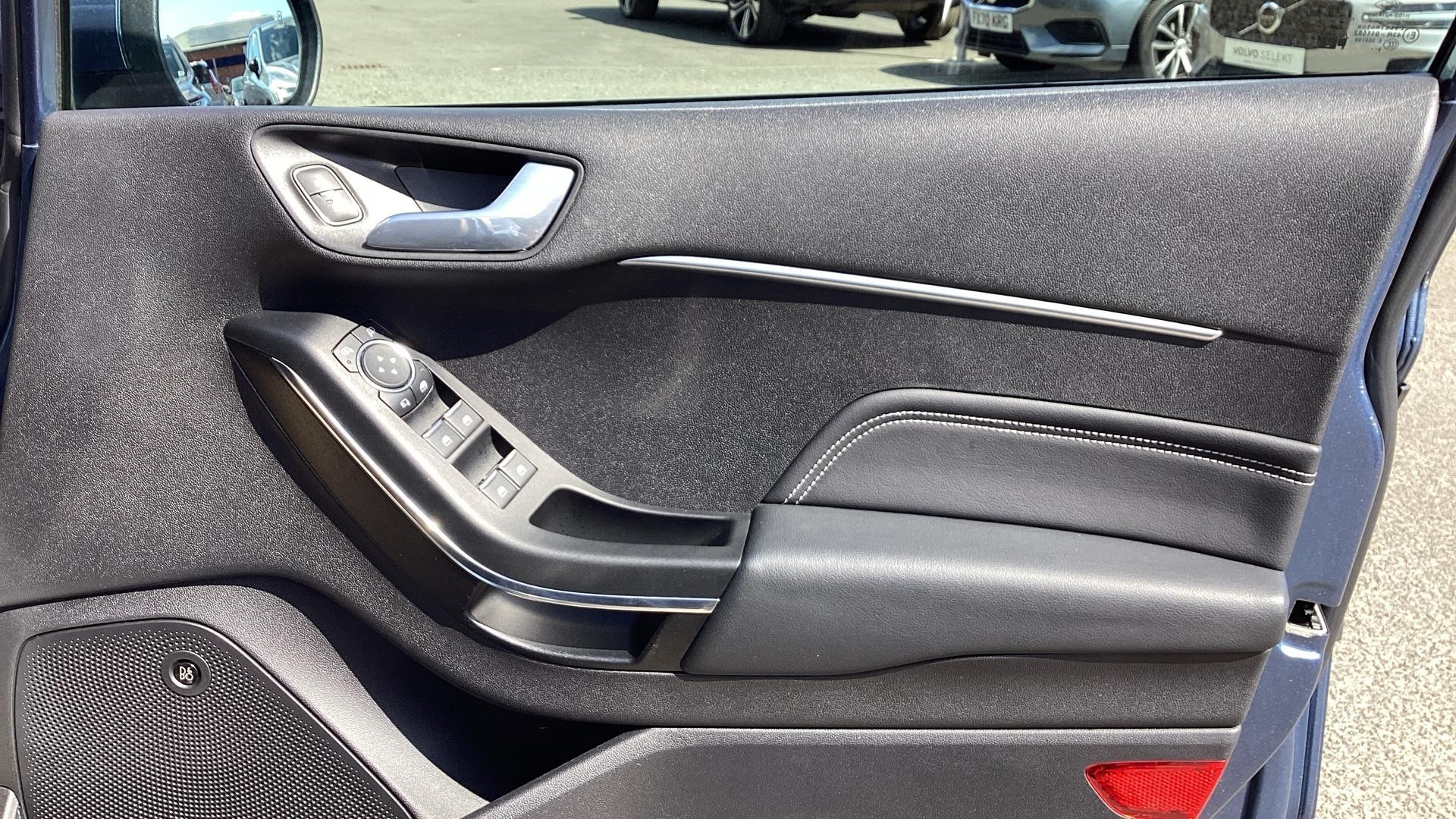 Ford Fiesta Image 28