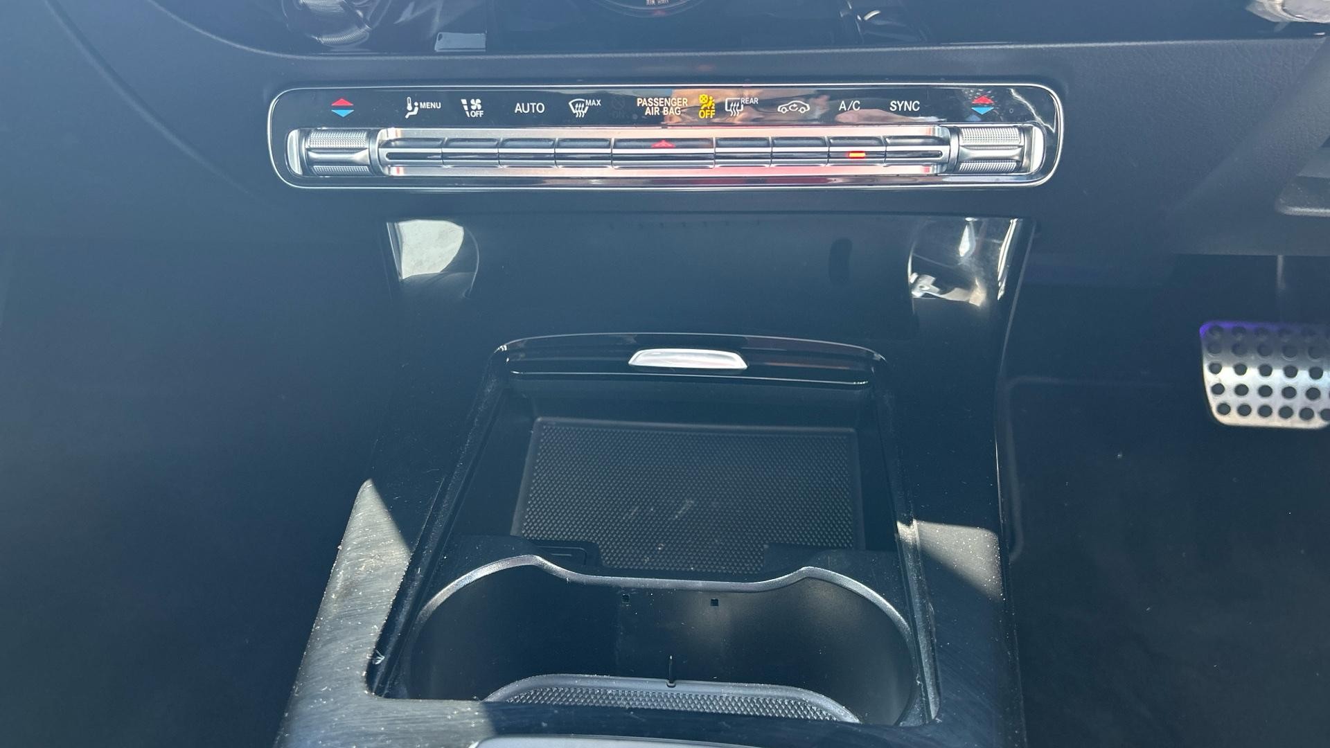 Mercedes-Benz CLA Class Image 14