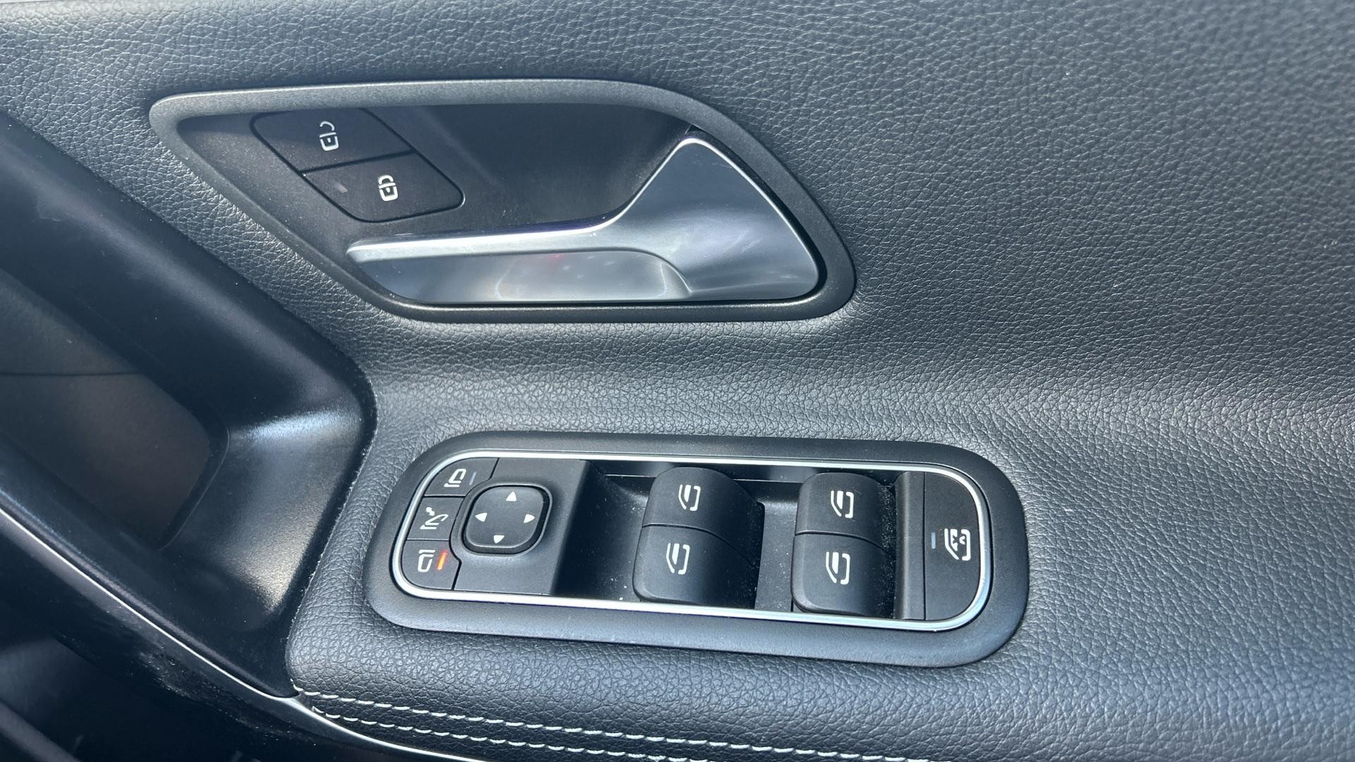 Mercedes-Benz CLA Class Image 22