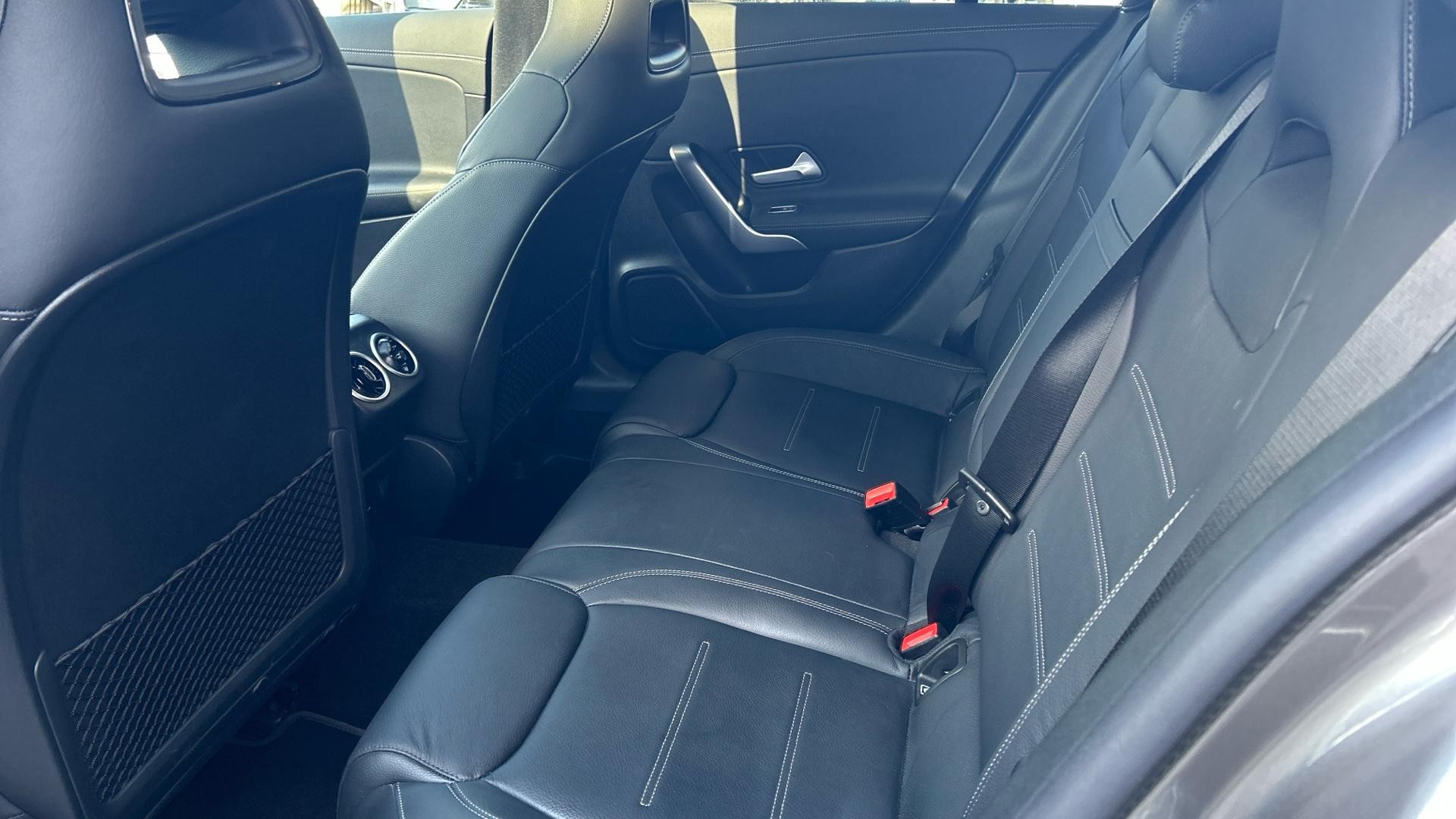 Mercedes-Benz CLA Class Image 28