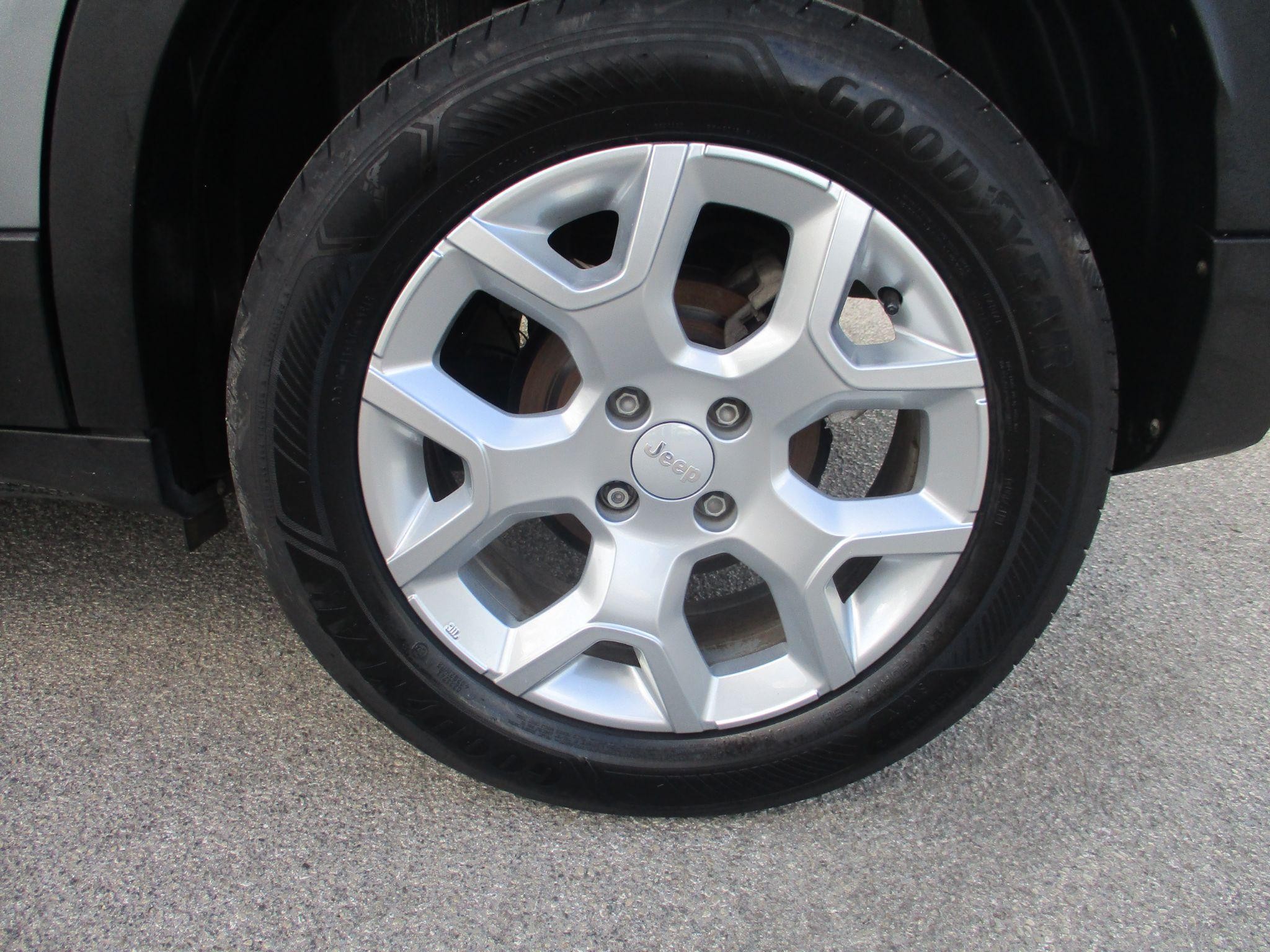 Jeep Avenger Image 17