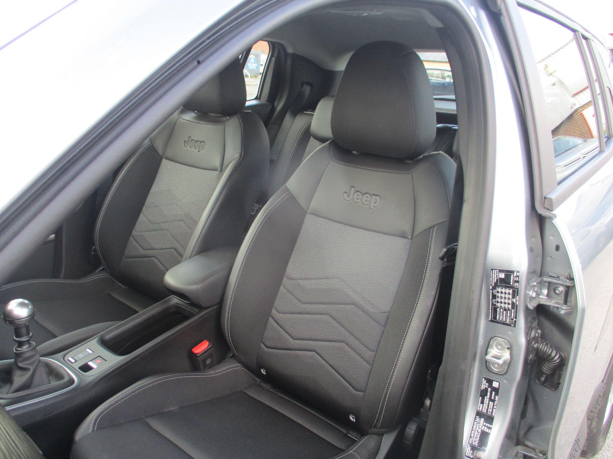 Jeep Avenger Image 19