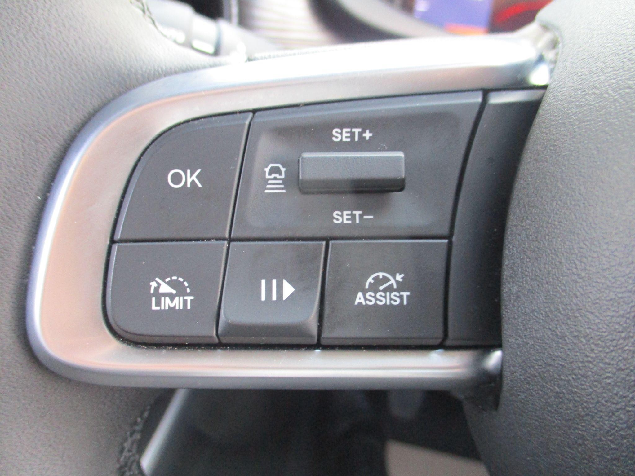 Jeep Avenger Image 24