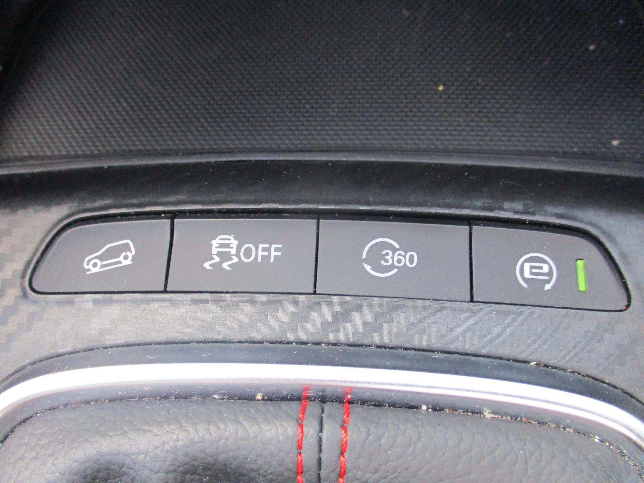 MG ZS Image 16