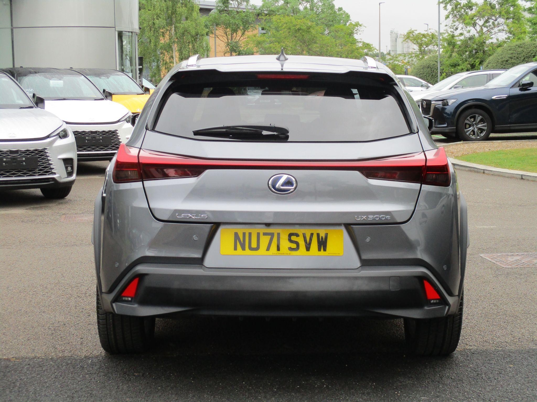 Lexus UX Image 11