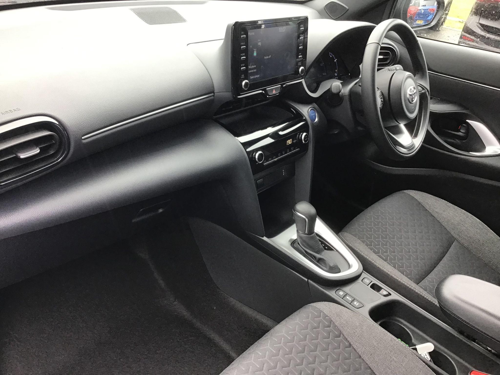 Toyota Yaris Cross Image 13
