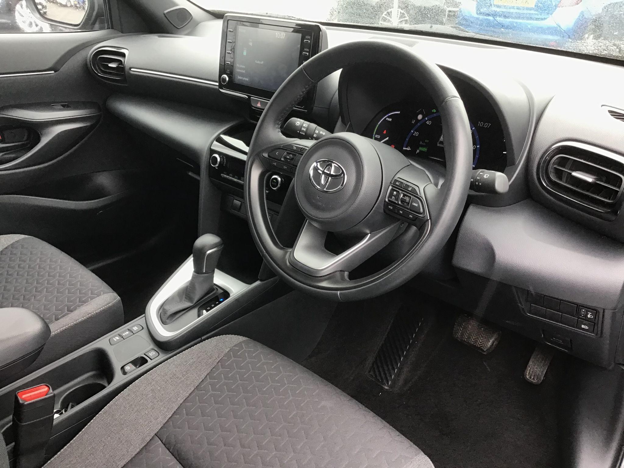 Toyota Yaris Cross Image 15