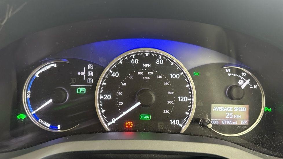 Lexus CT Image 11