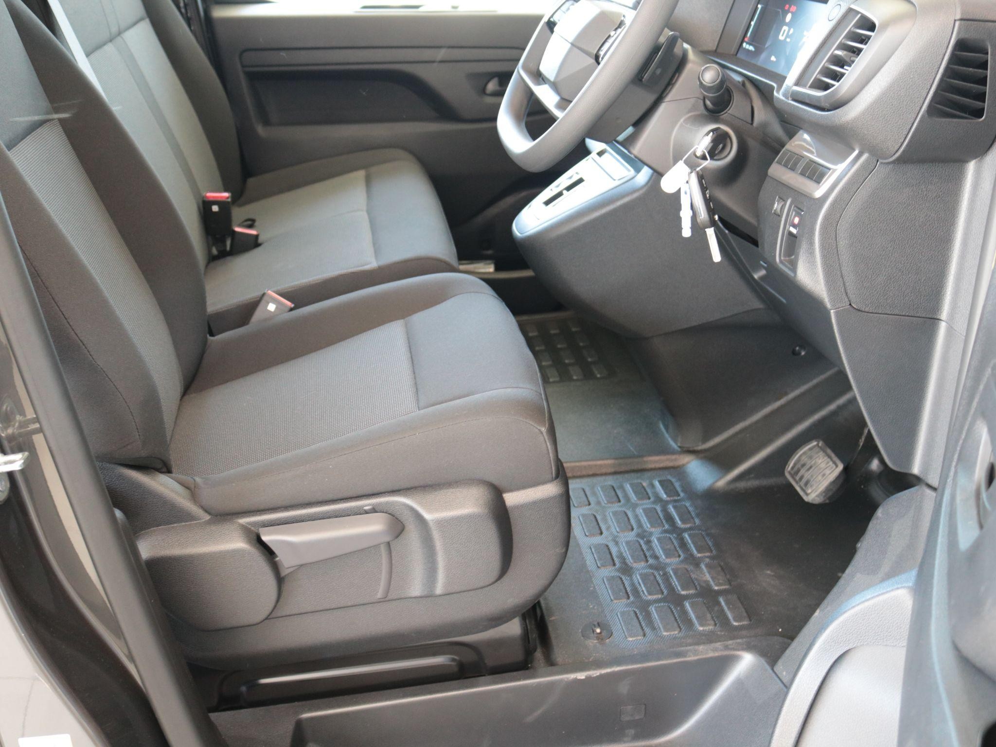 Citroen e-SpaceTourer Image 10