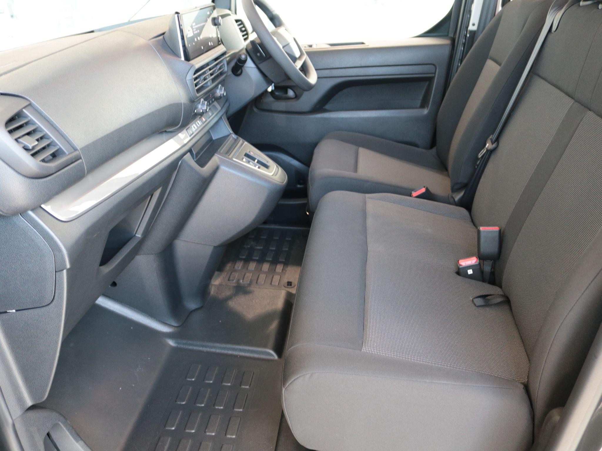 Citroen e-SpaceTourer Image 17