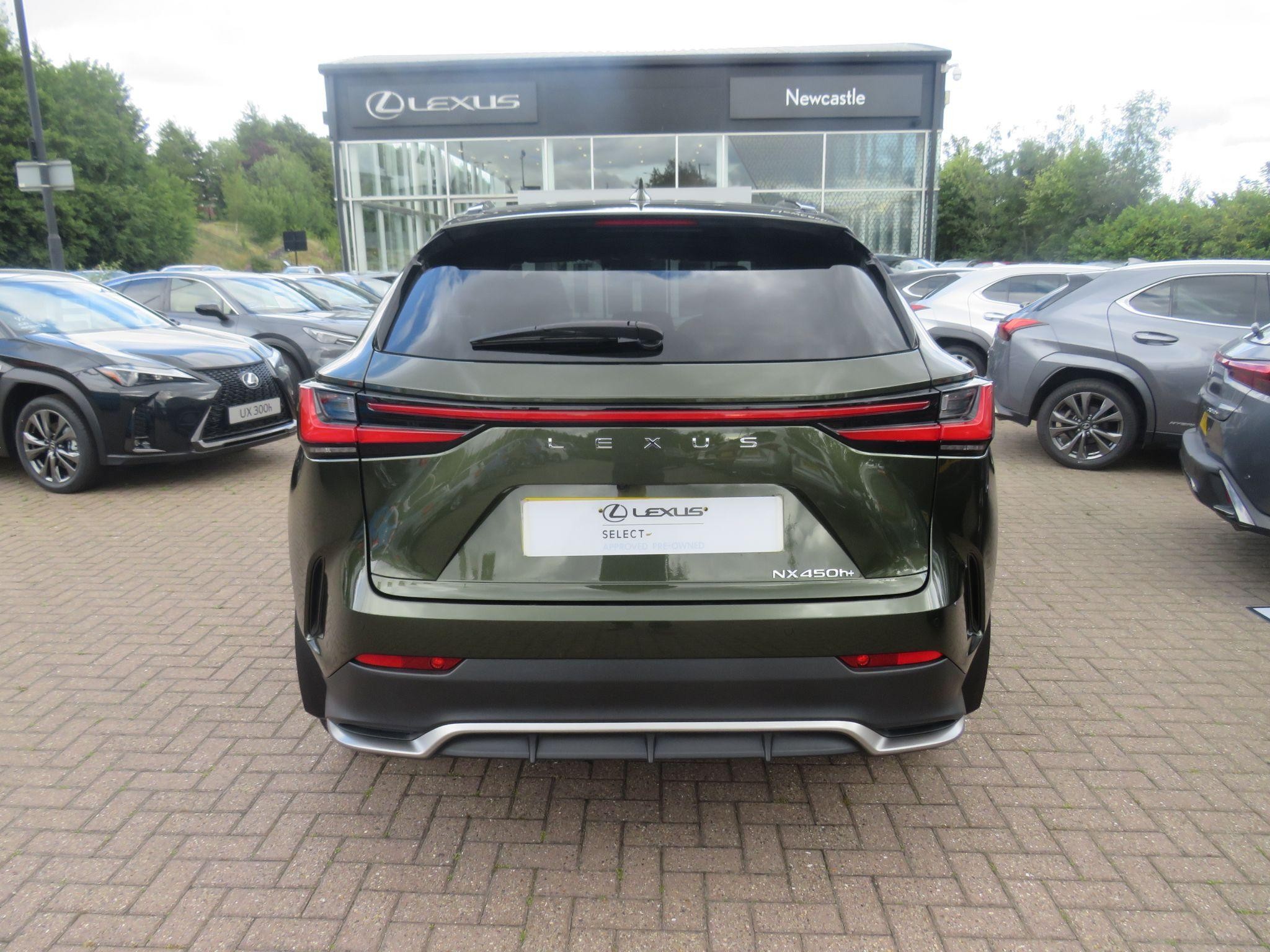Lexus NX Image 6