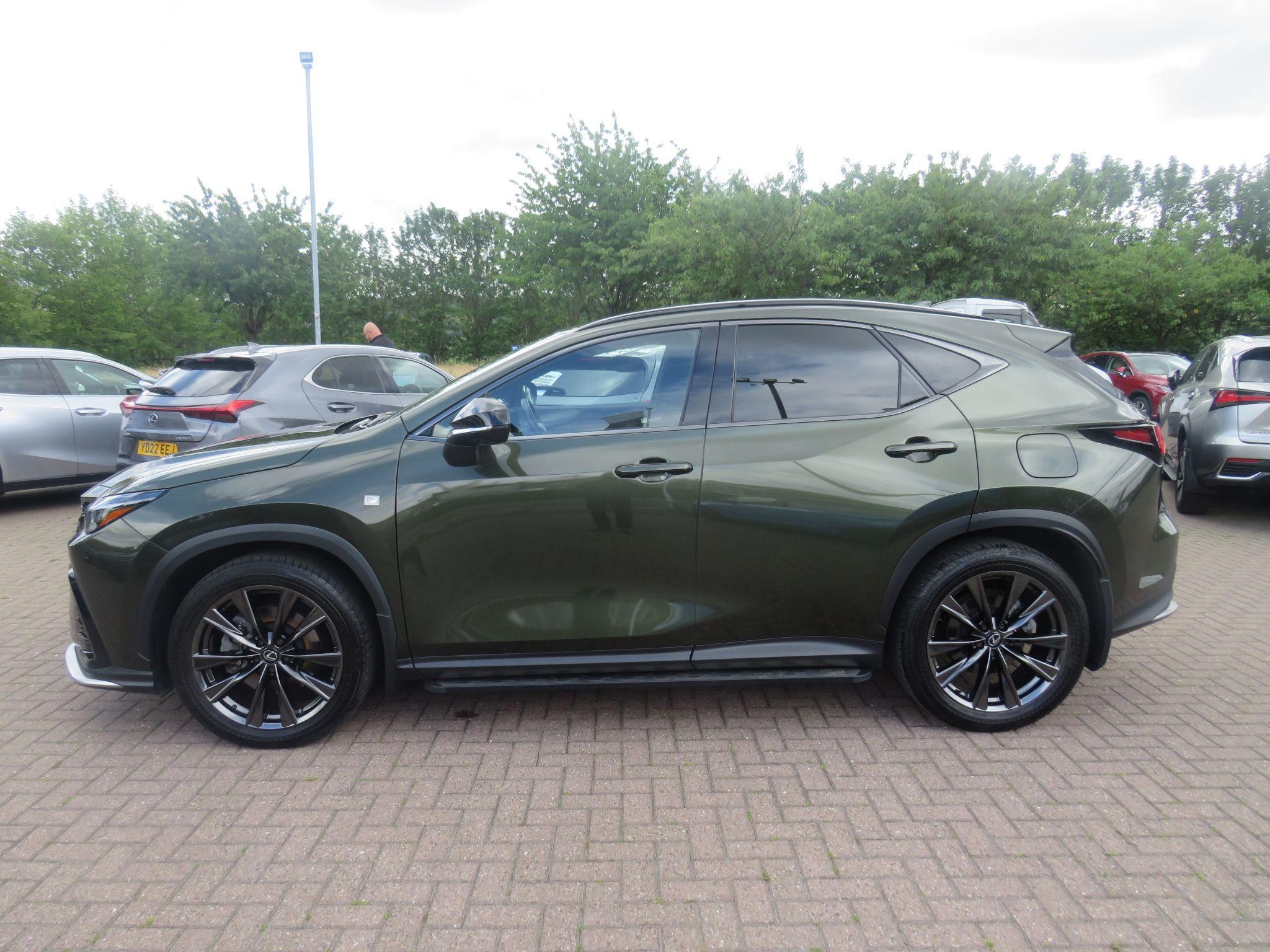 Lexus NX Image 8