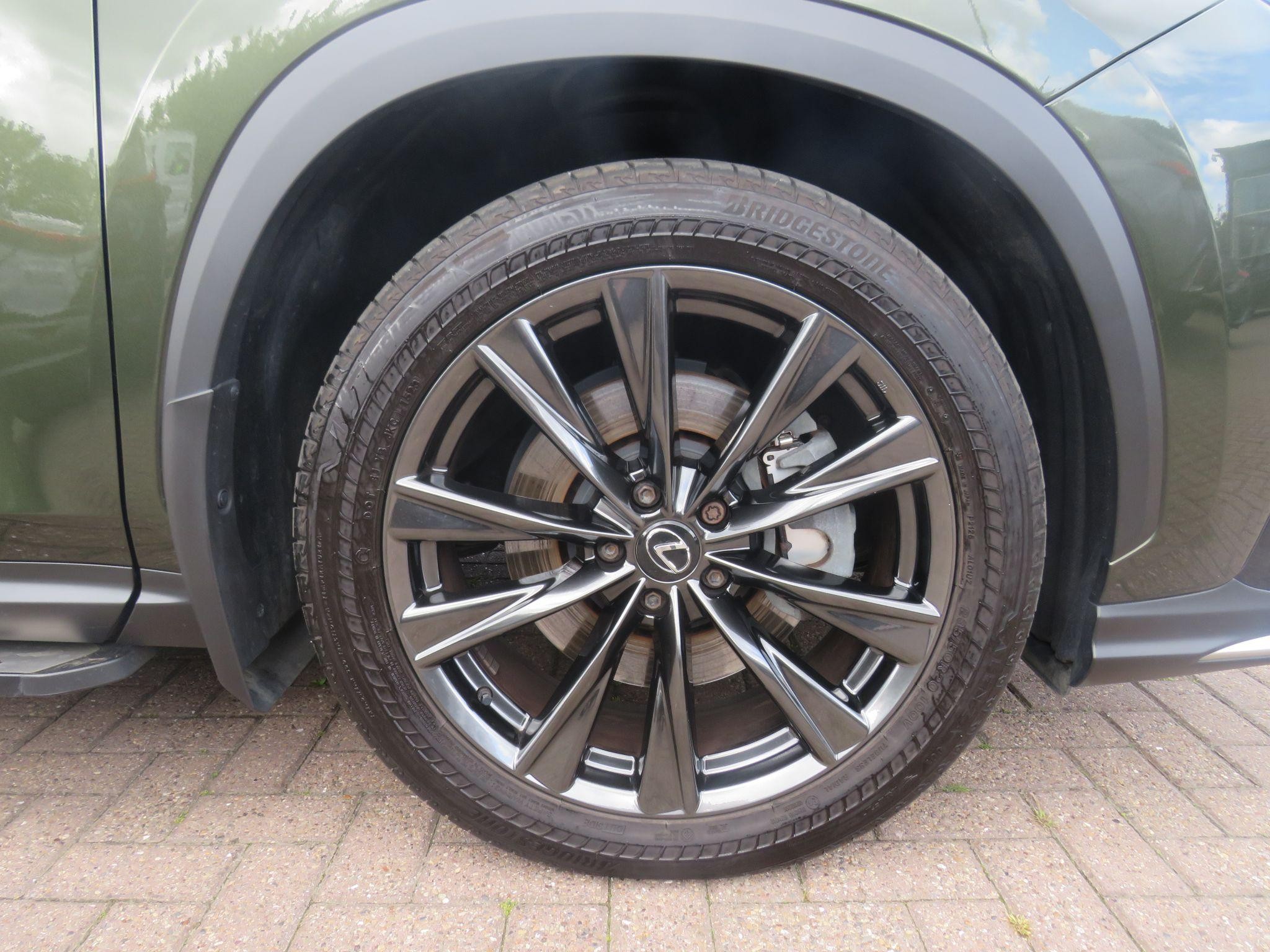 Lexus NX Image 11