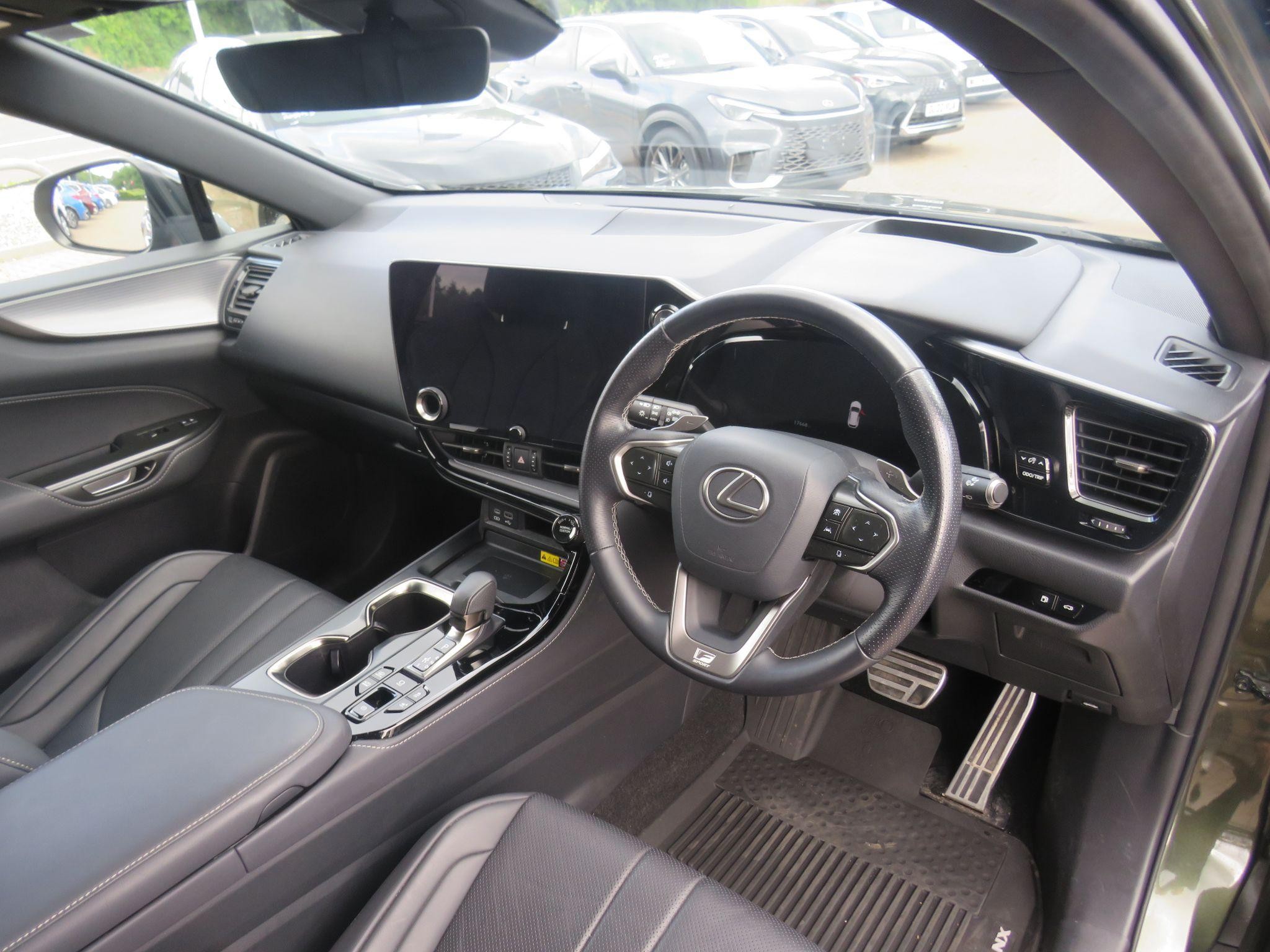Lexus NX Image 13